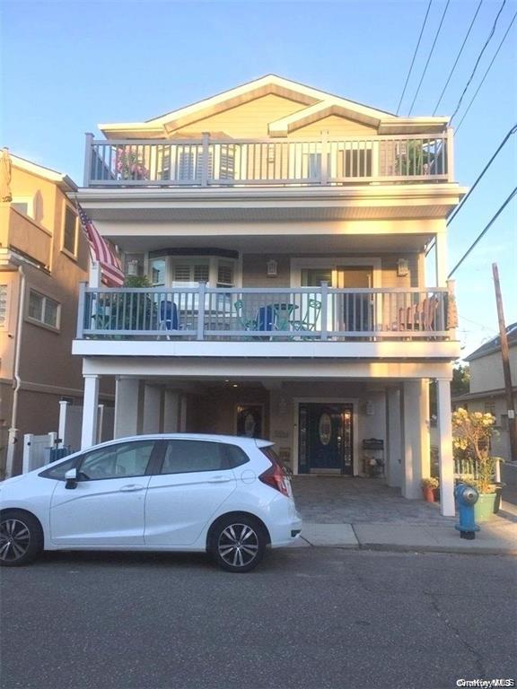 24 Virginia Avenue Top — photo