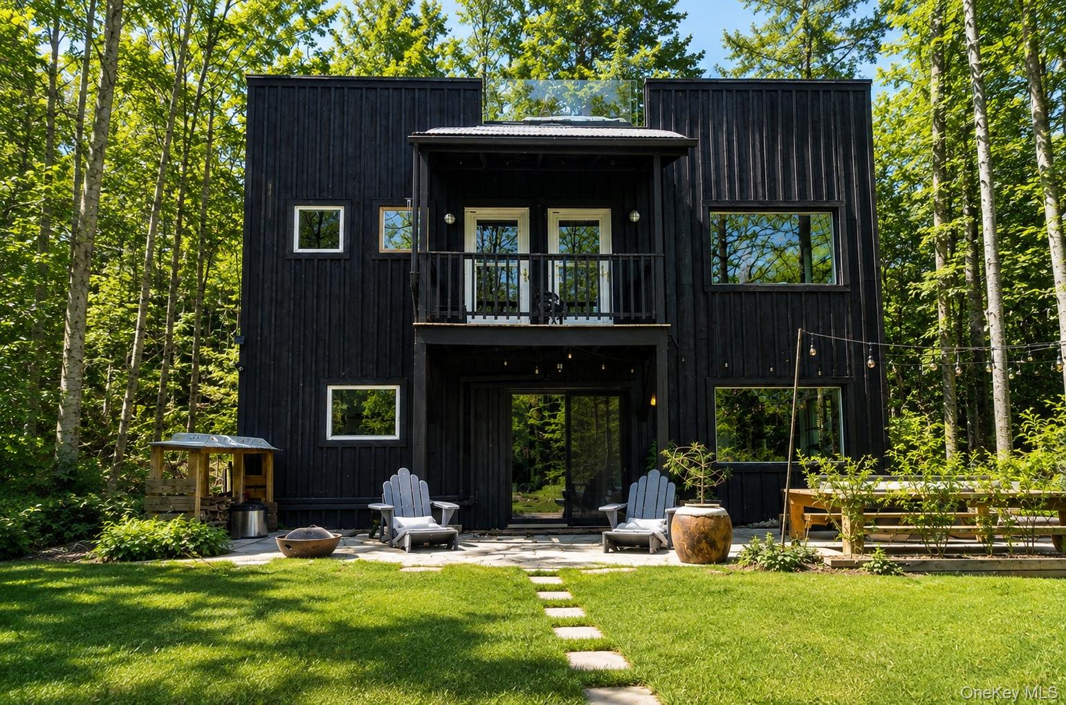 15 Lake View Drive — photo