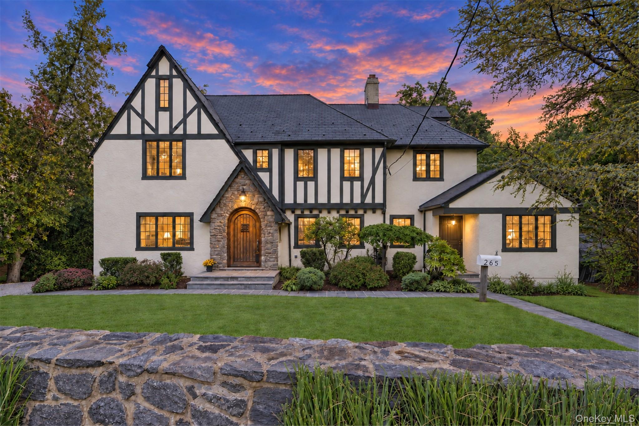 265 Old Mamaroneck Road — photo