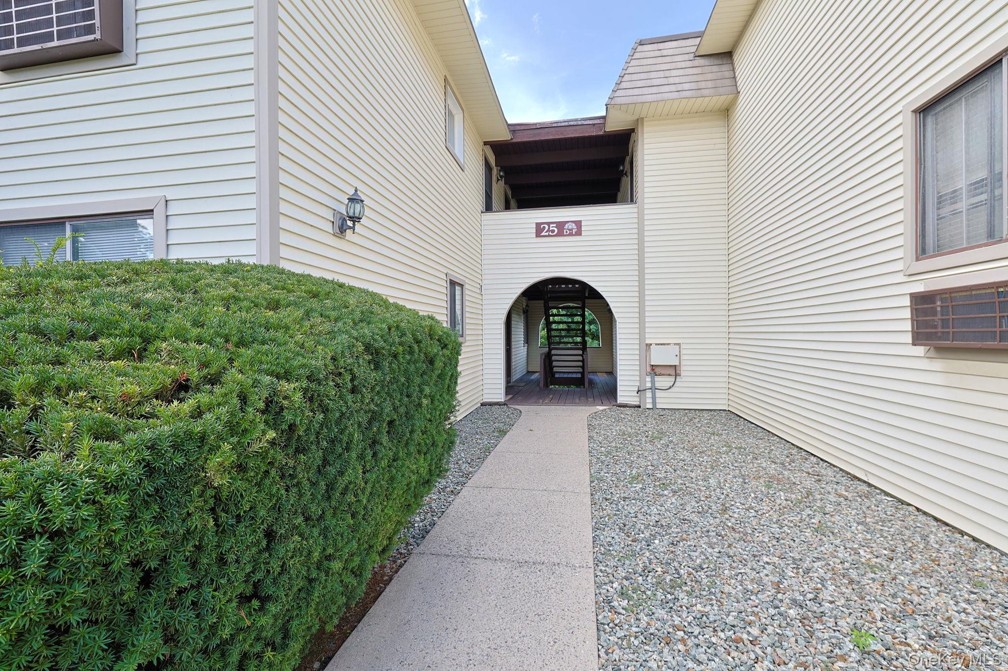 25 Village Park Drive 2F — photo
