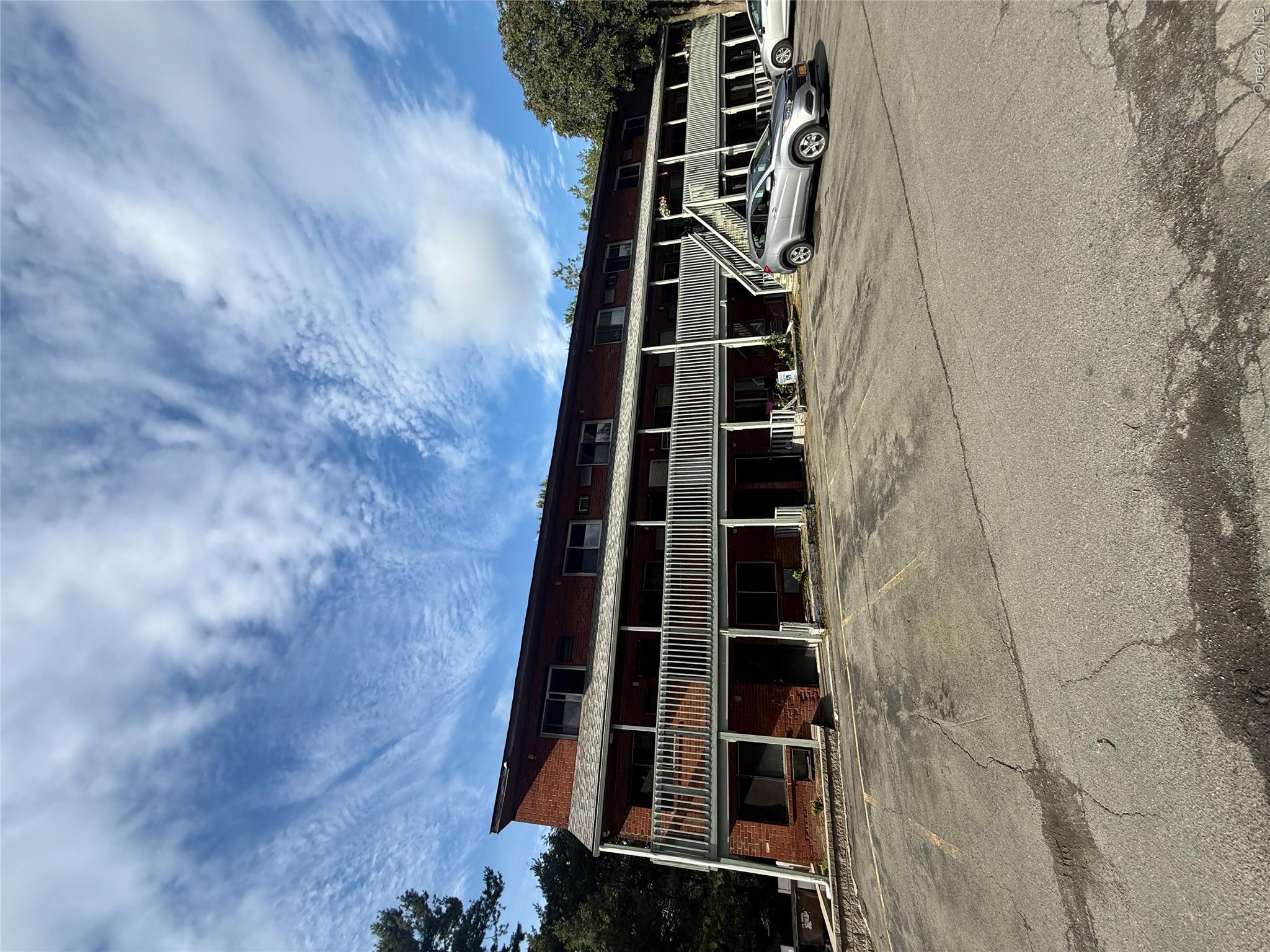 81 Shaker Heights Road Ch 22 — photo