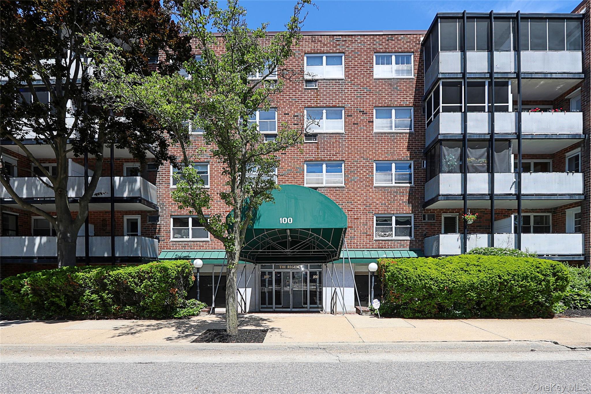 100 Lincoln Avenue 3D — photo