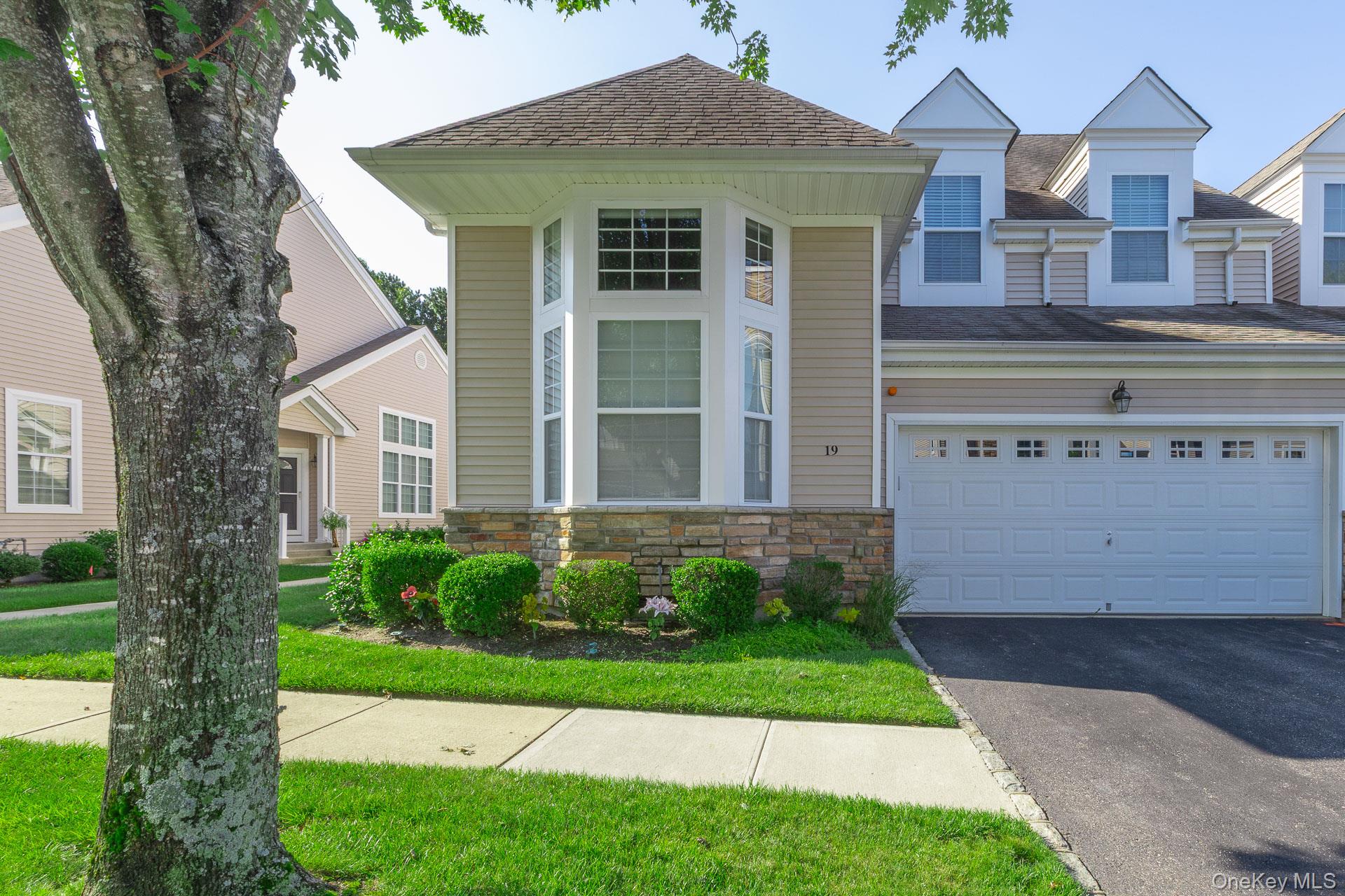19 Emilie Drive — photo