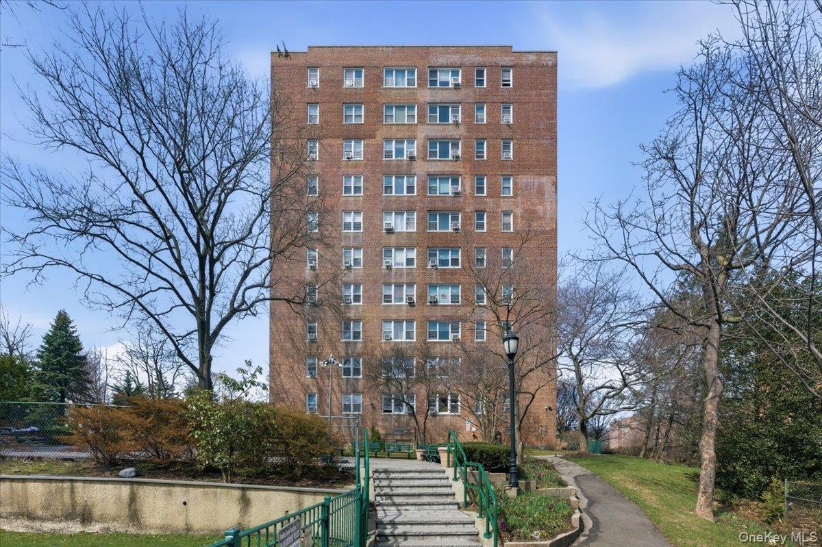 80 Knolls Crescent 6B — photo
