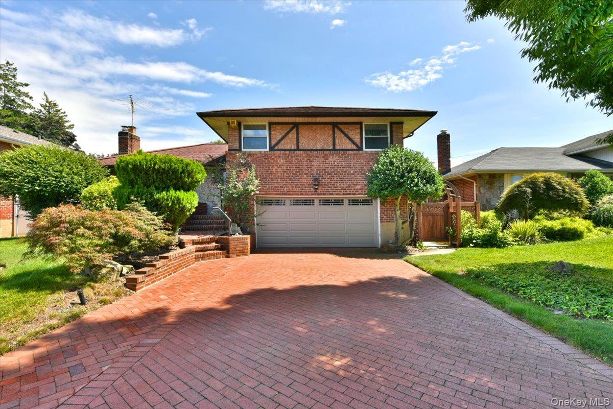 12 Leonard Road — photo
