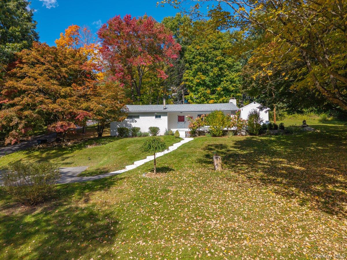 18 Blueberry Hill Road — photo