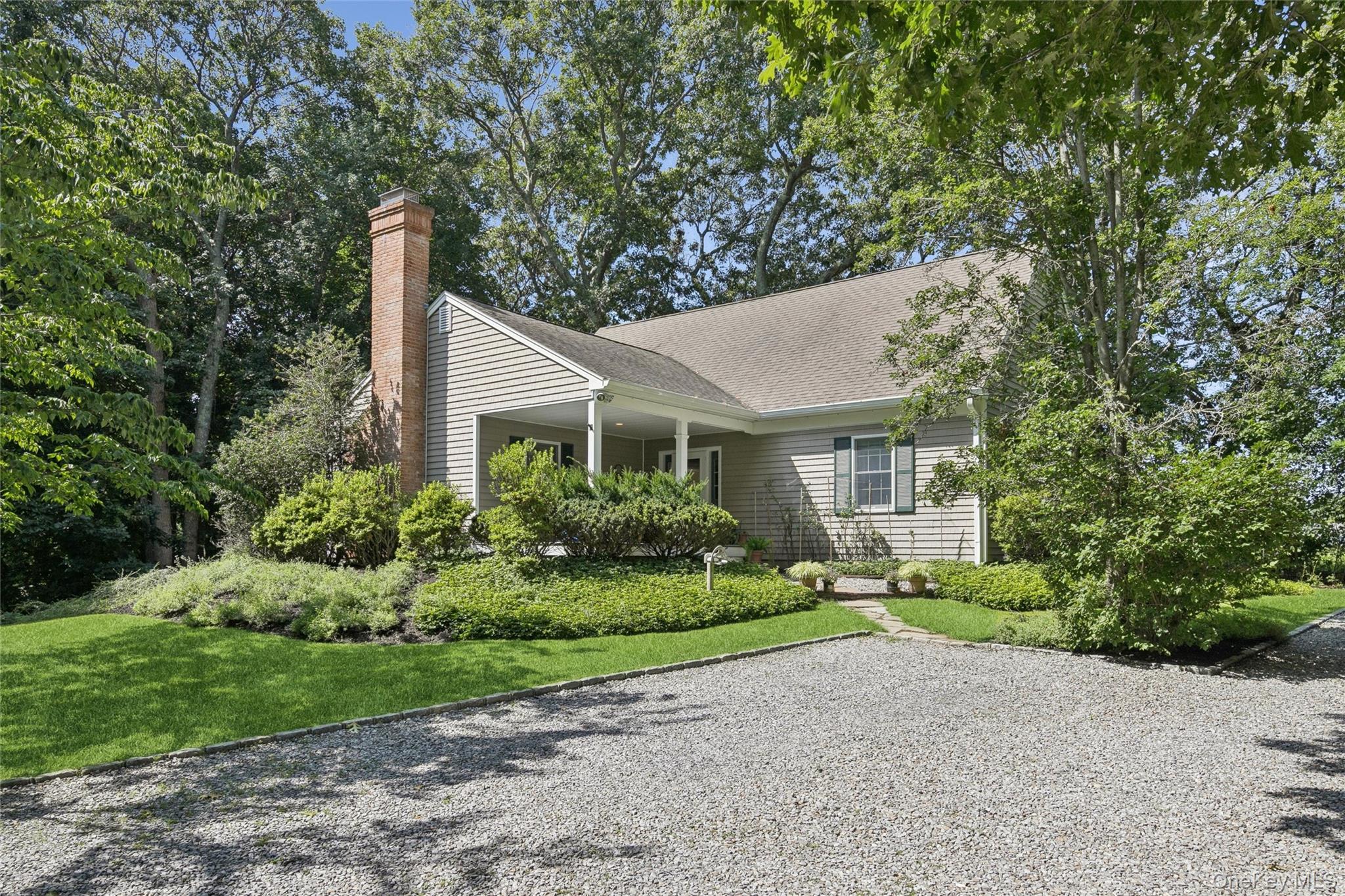 1020 Monsell Lane — photo