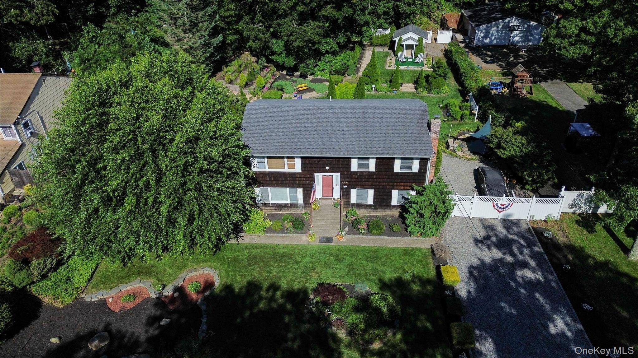 530 Boxwood Drive — photo