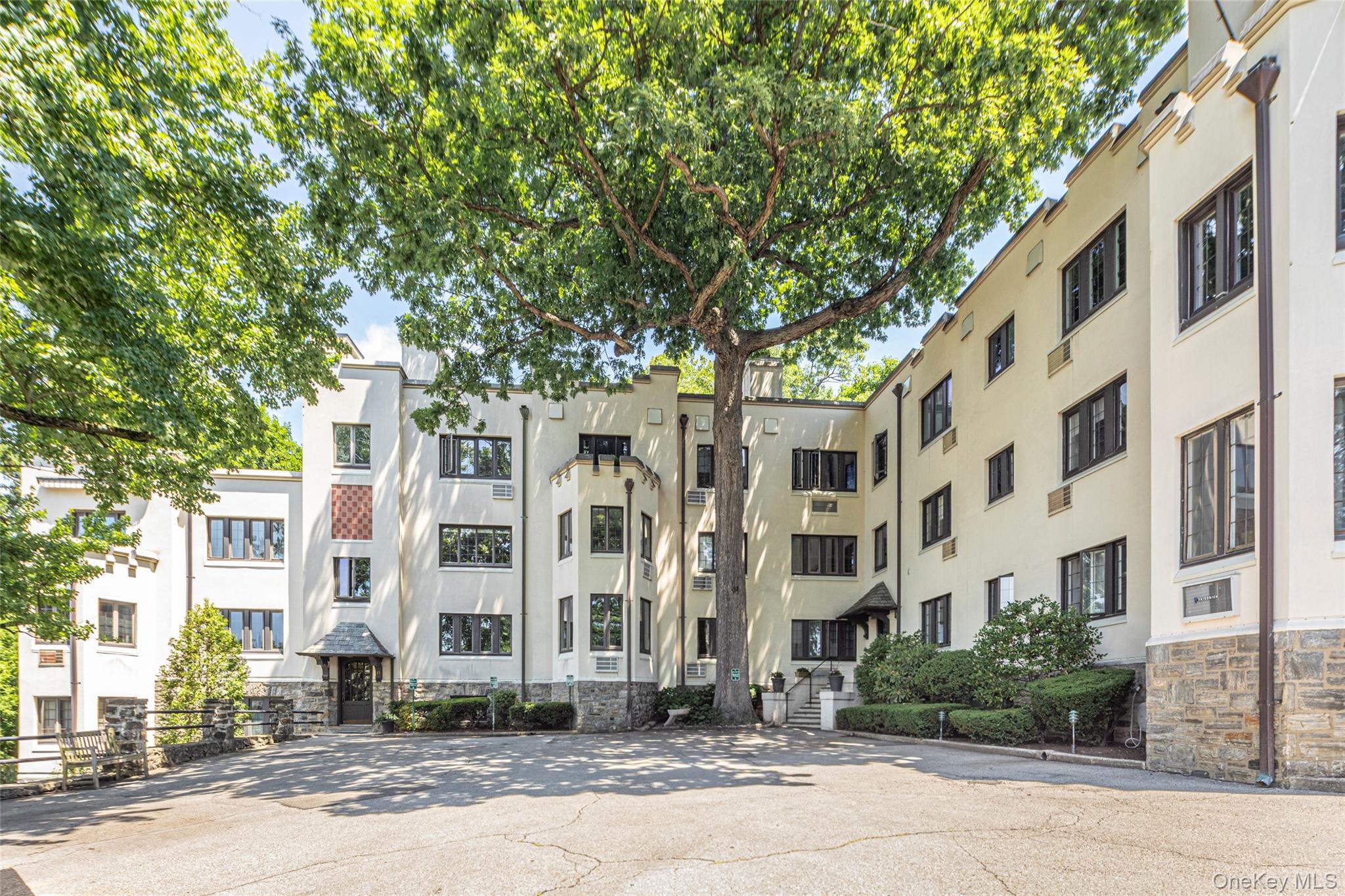 15 Beechtree Unit 2C — photo
