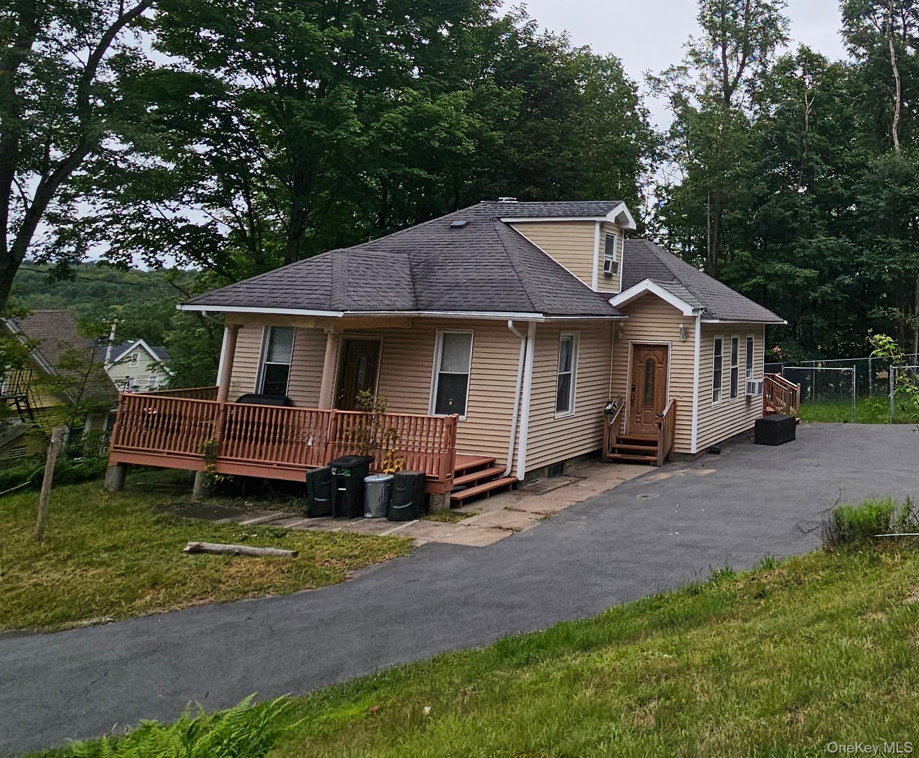 286 S Main Street — photo