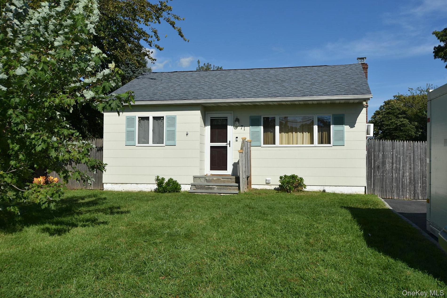 71 John Drive — photo