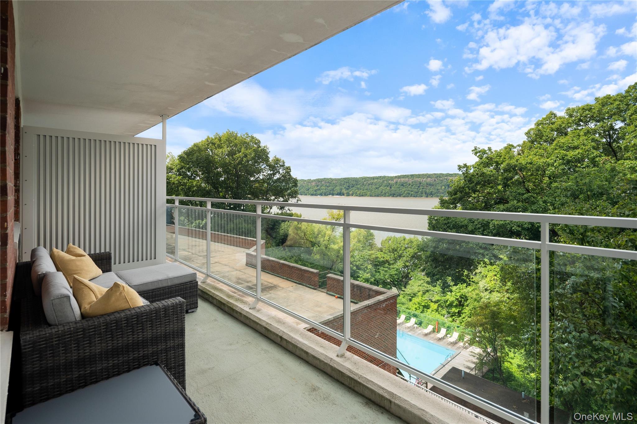 2575 Palisade Avenue 3J — photo