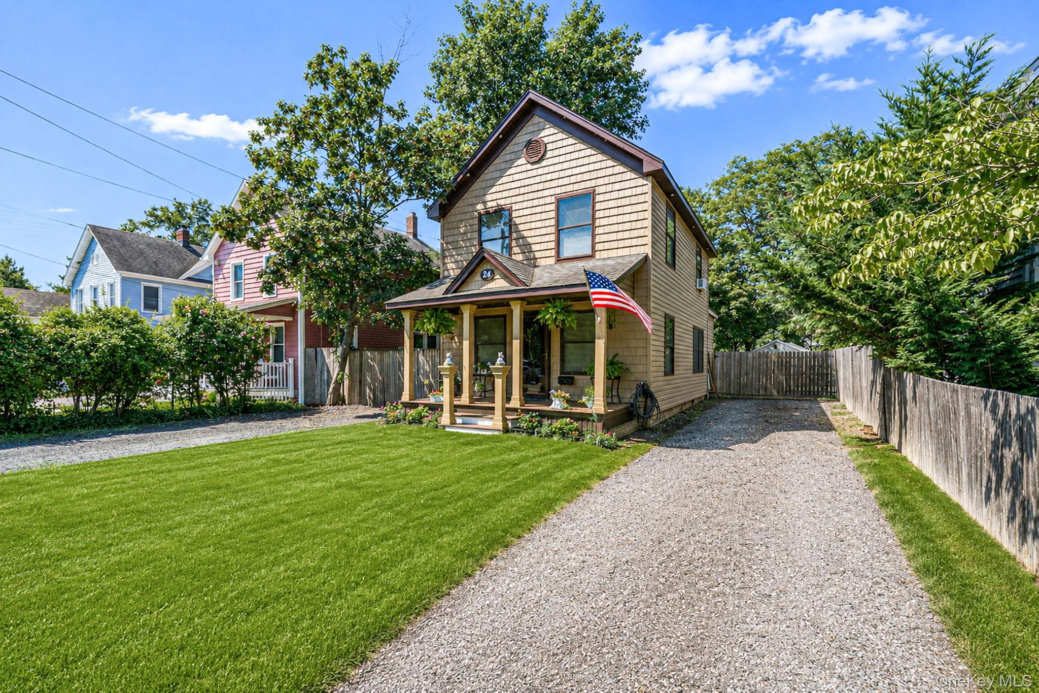 24 Wiggins Avenue, Brookhaven, NY 11772 — photo 3