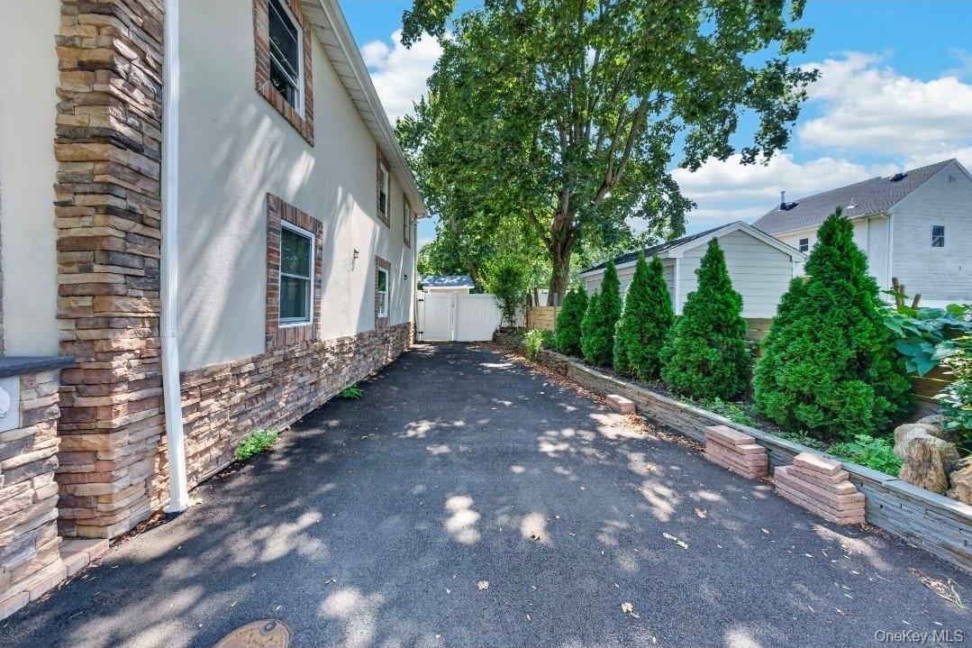 14 Electric Street, Brookhaven, NY 11772 — photo 3