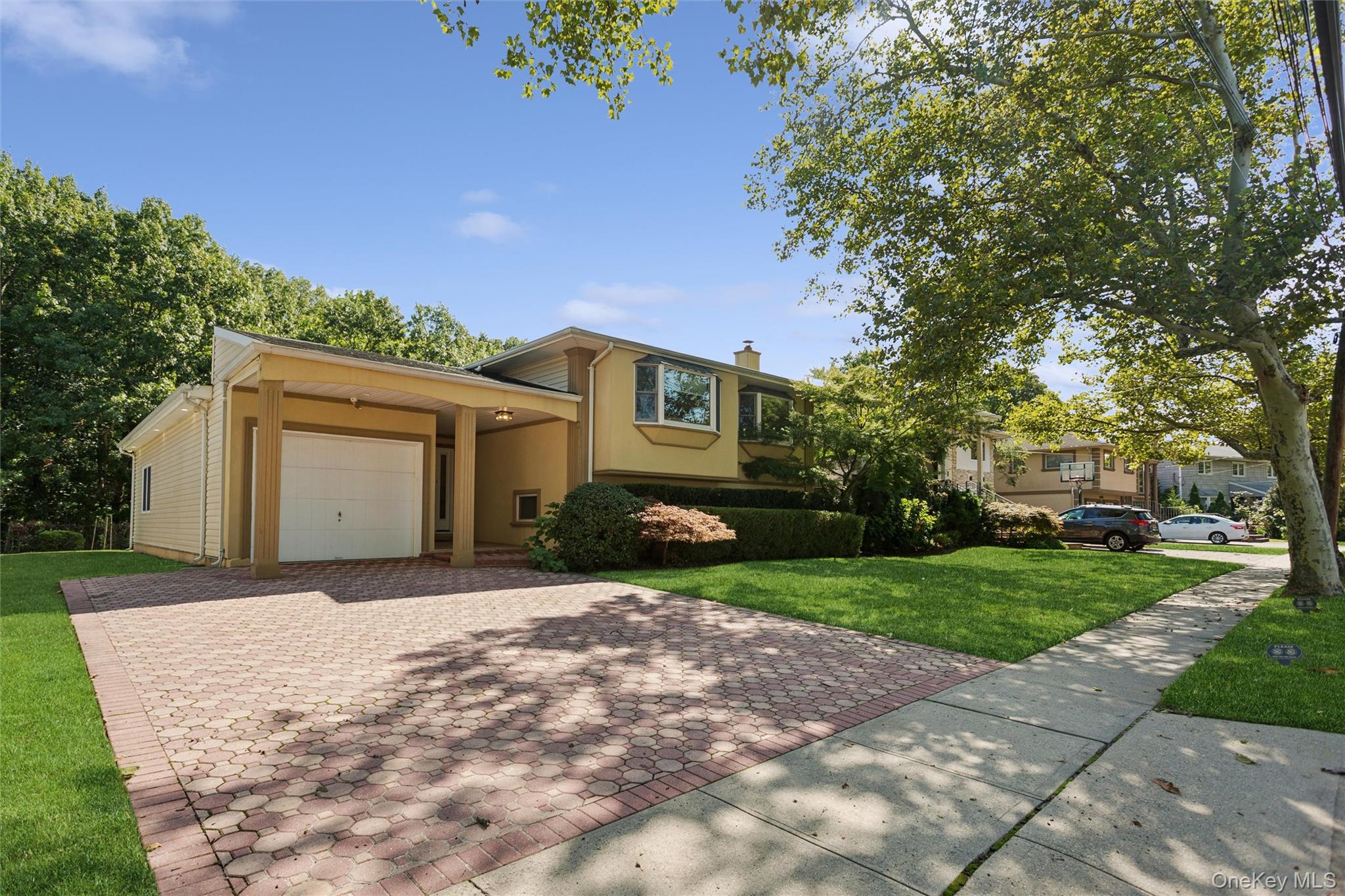 1031 Fordham Lane — photo