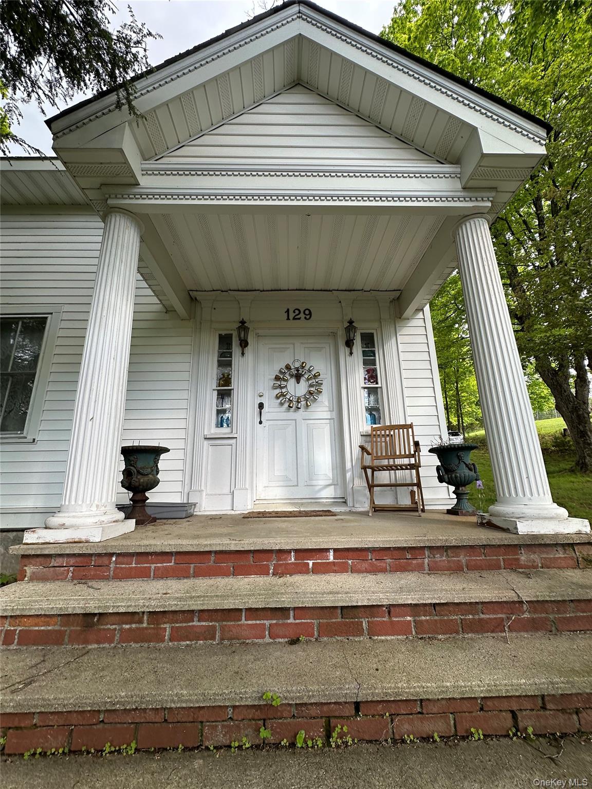 129 Blooms Corners Road — photo
