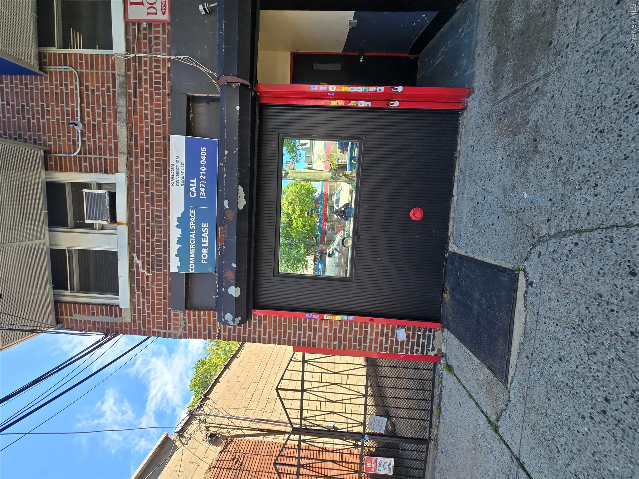 3958 Bronxwood Avenue — photo
