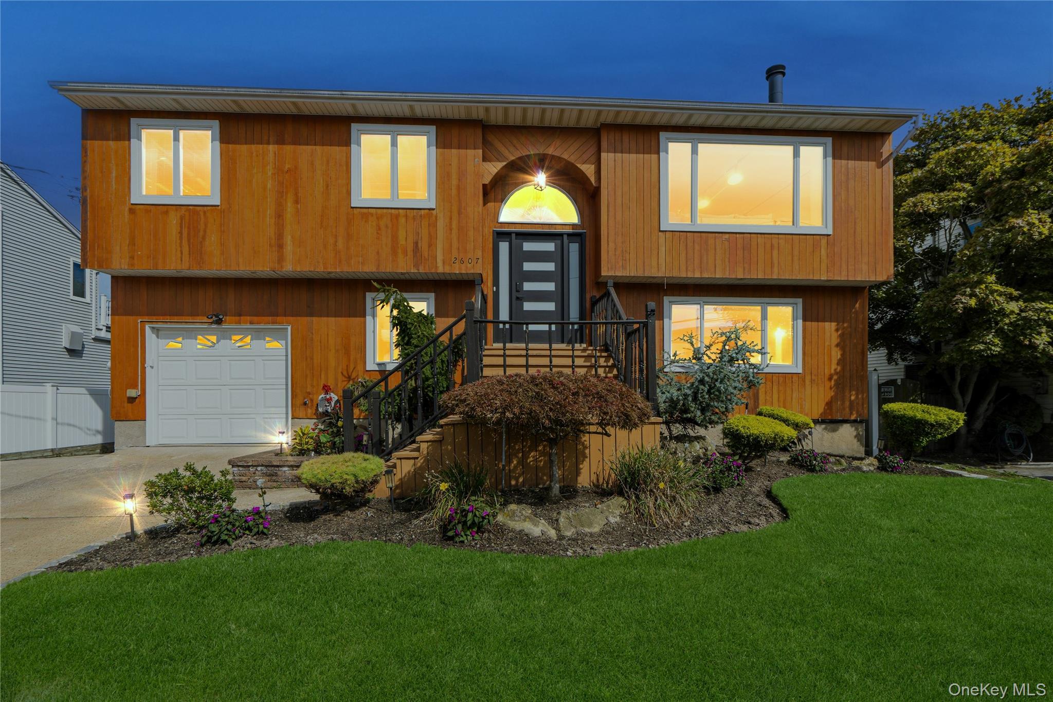 2607 Island Channel Road — photo