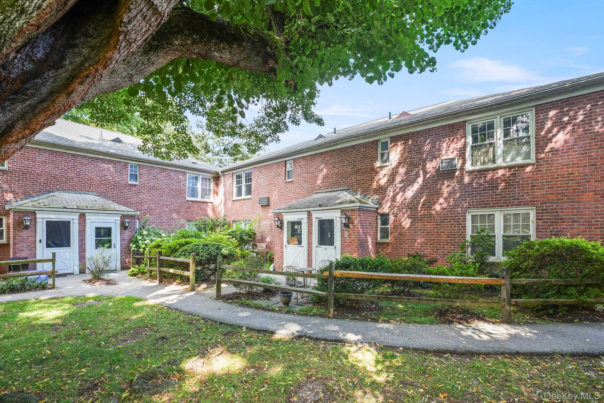 100 Cedar Street a17 — photo