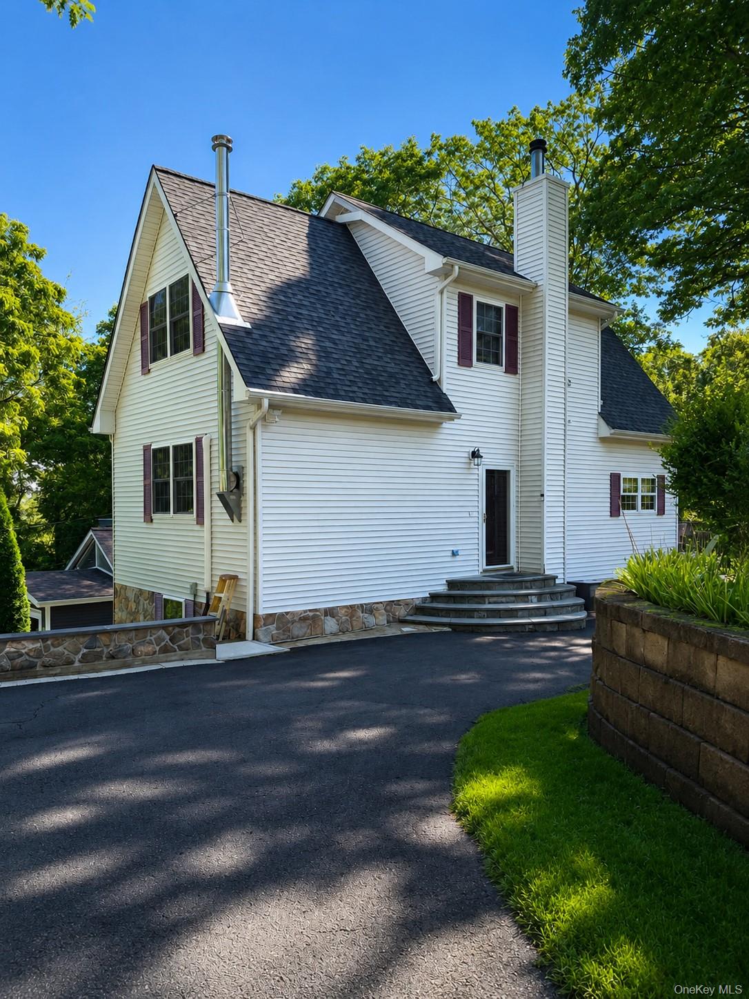10 Jay Court — photo