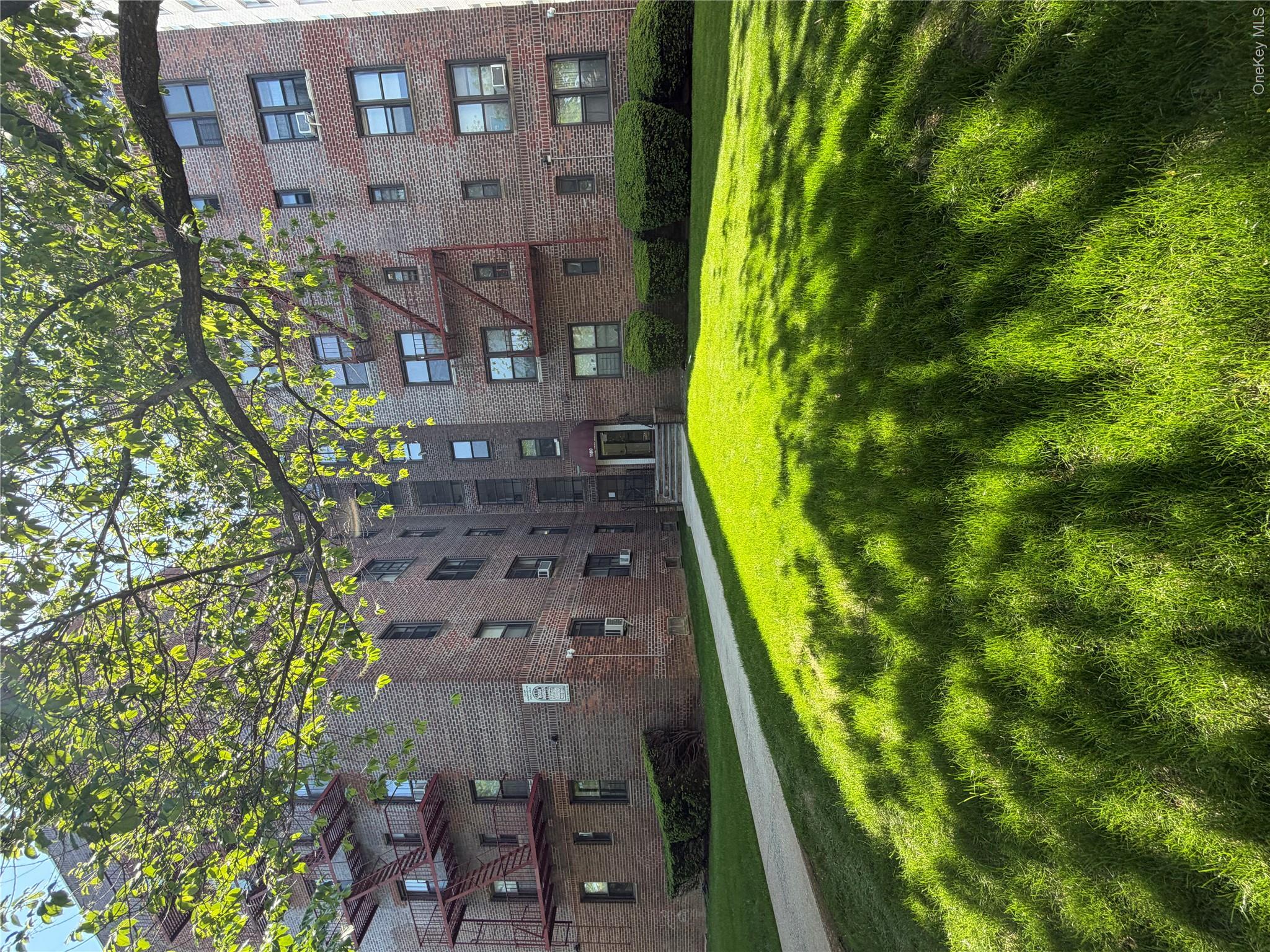 1180 Ocean Parkway 2E — photo