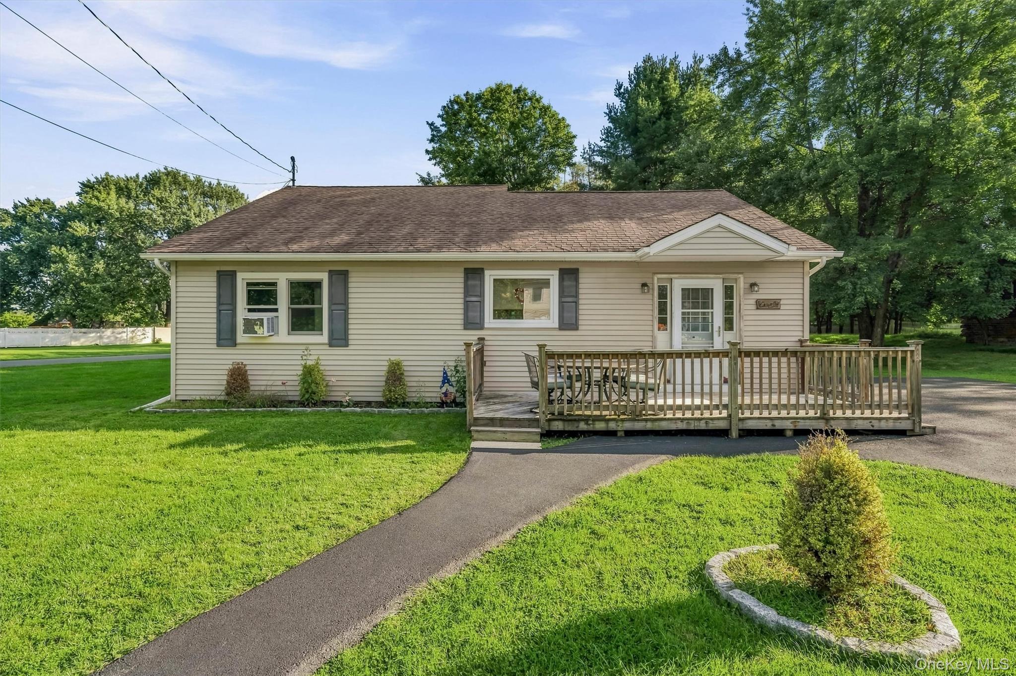 21 Midway Drive — photo