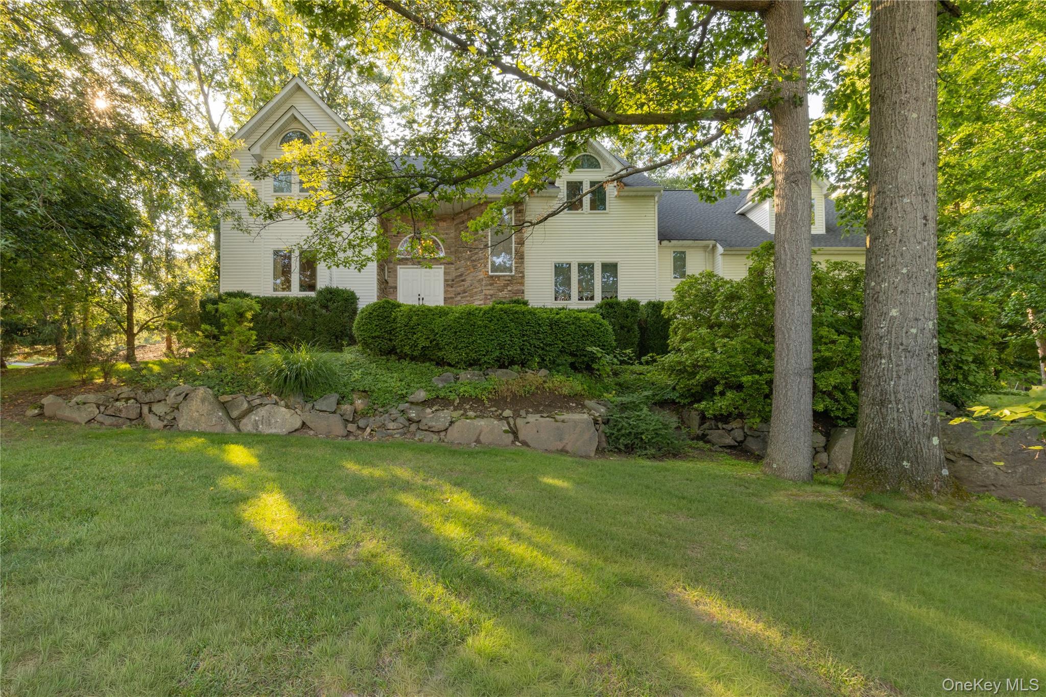 11 Hawk Nest Road — photo