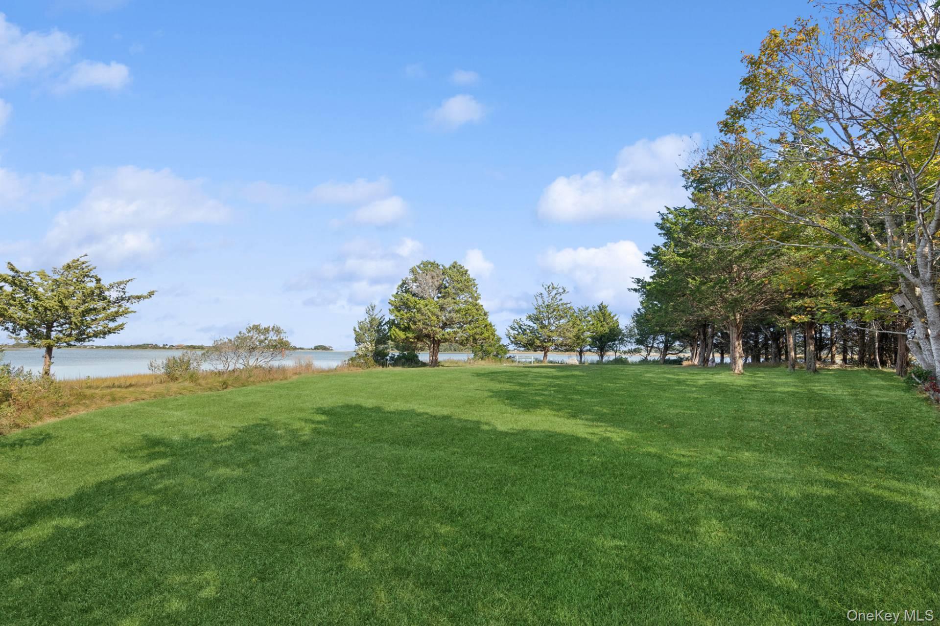 Home in East Hampton, NY 11937 — photo 3