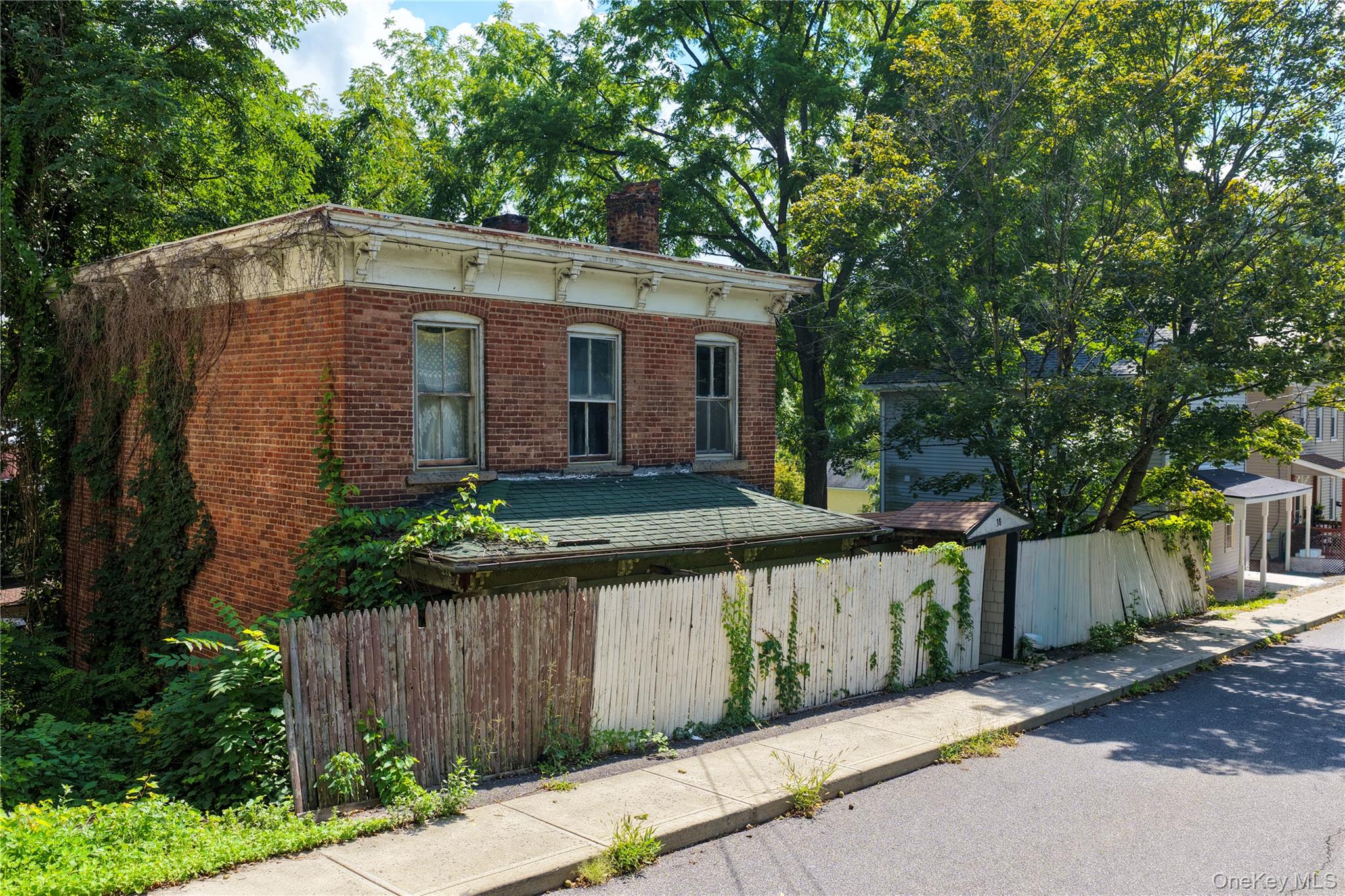 38 Division Street — photo
