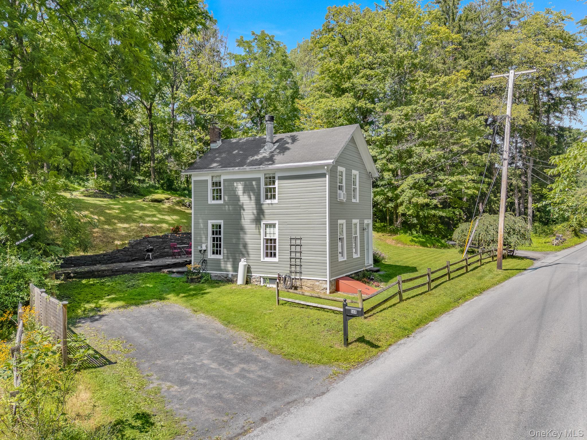 568 Hickory Bush Road — photo