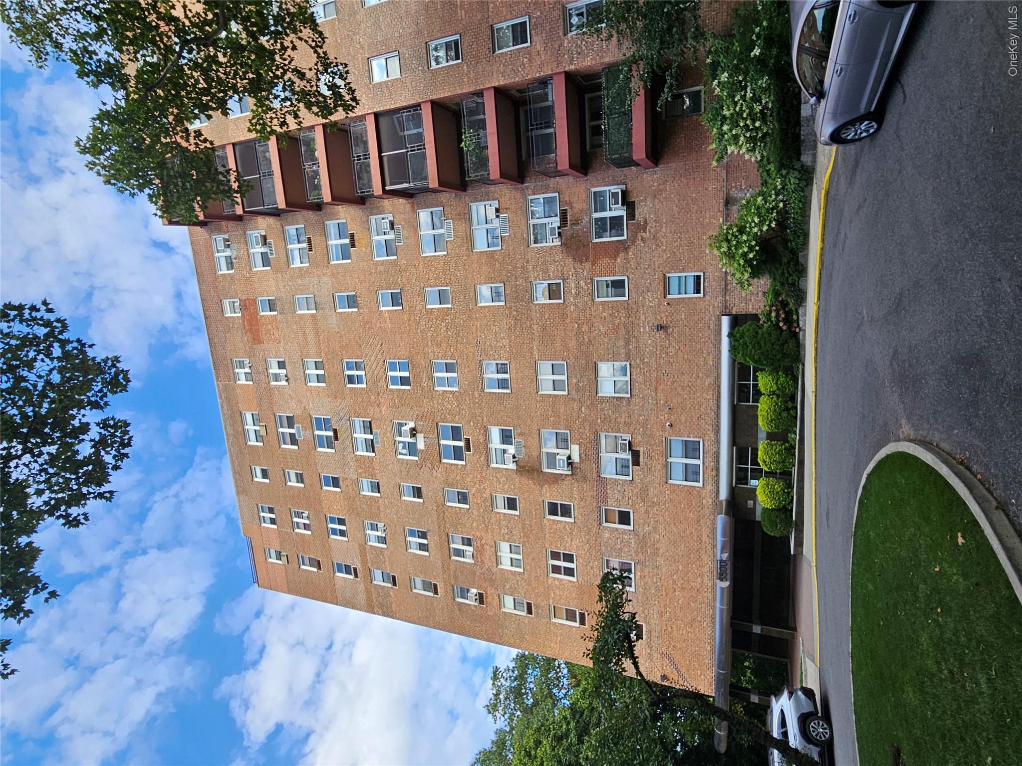5500 Fieldston Drive Unit 4Ii — photo