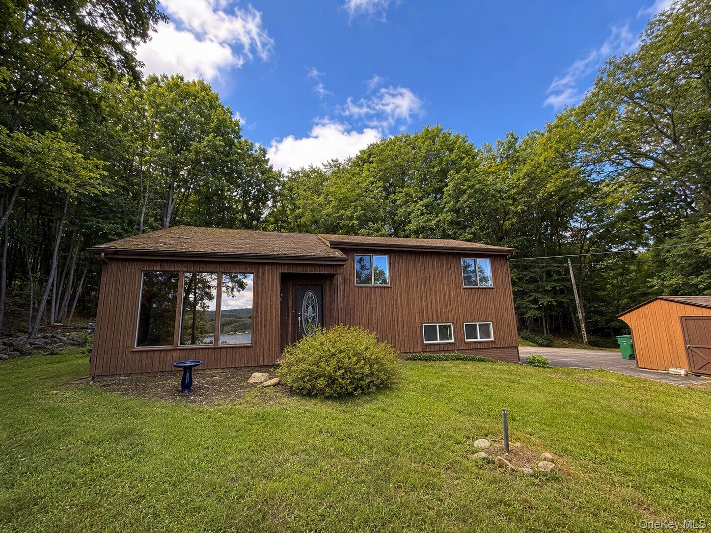 1095 Route 292 — photo