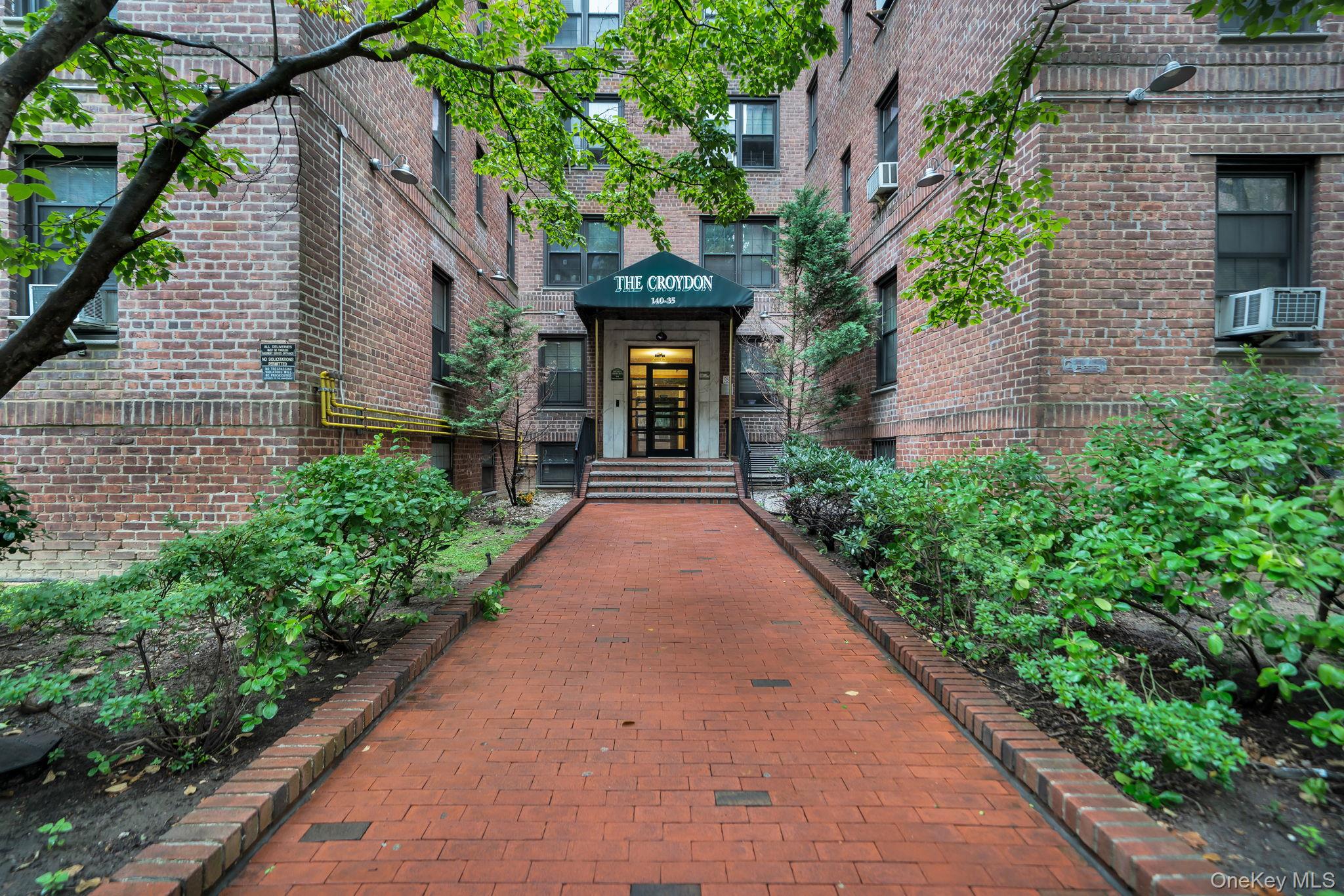 140-35 Burden Crescent 402 — photo