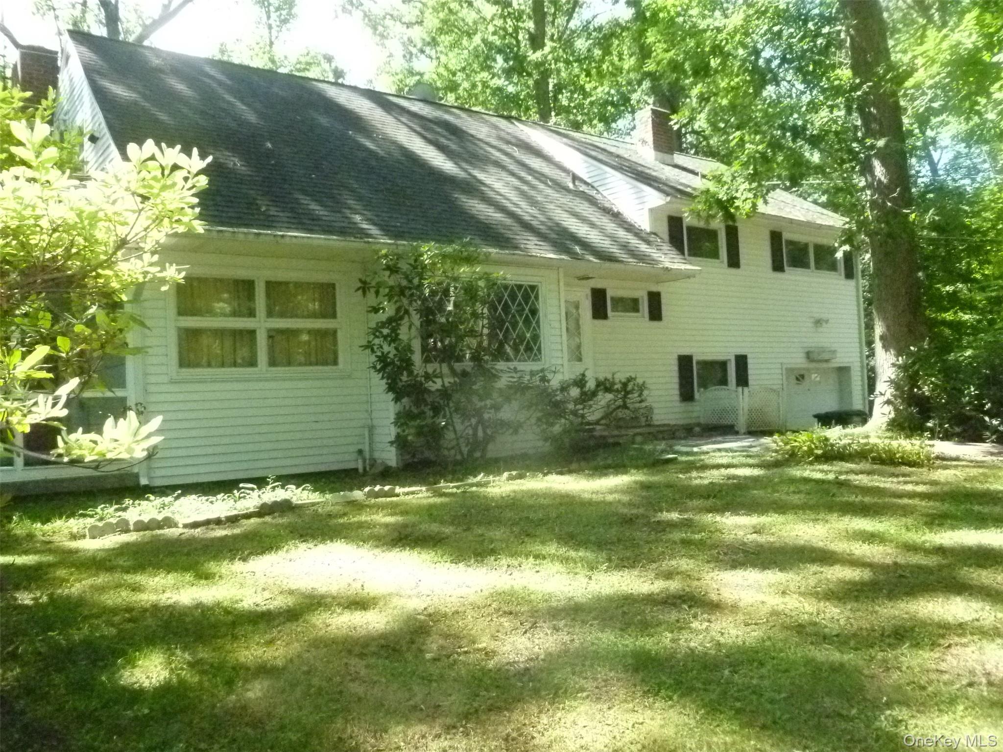 17 Chestnut Lane — photo