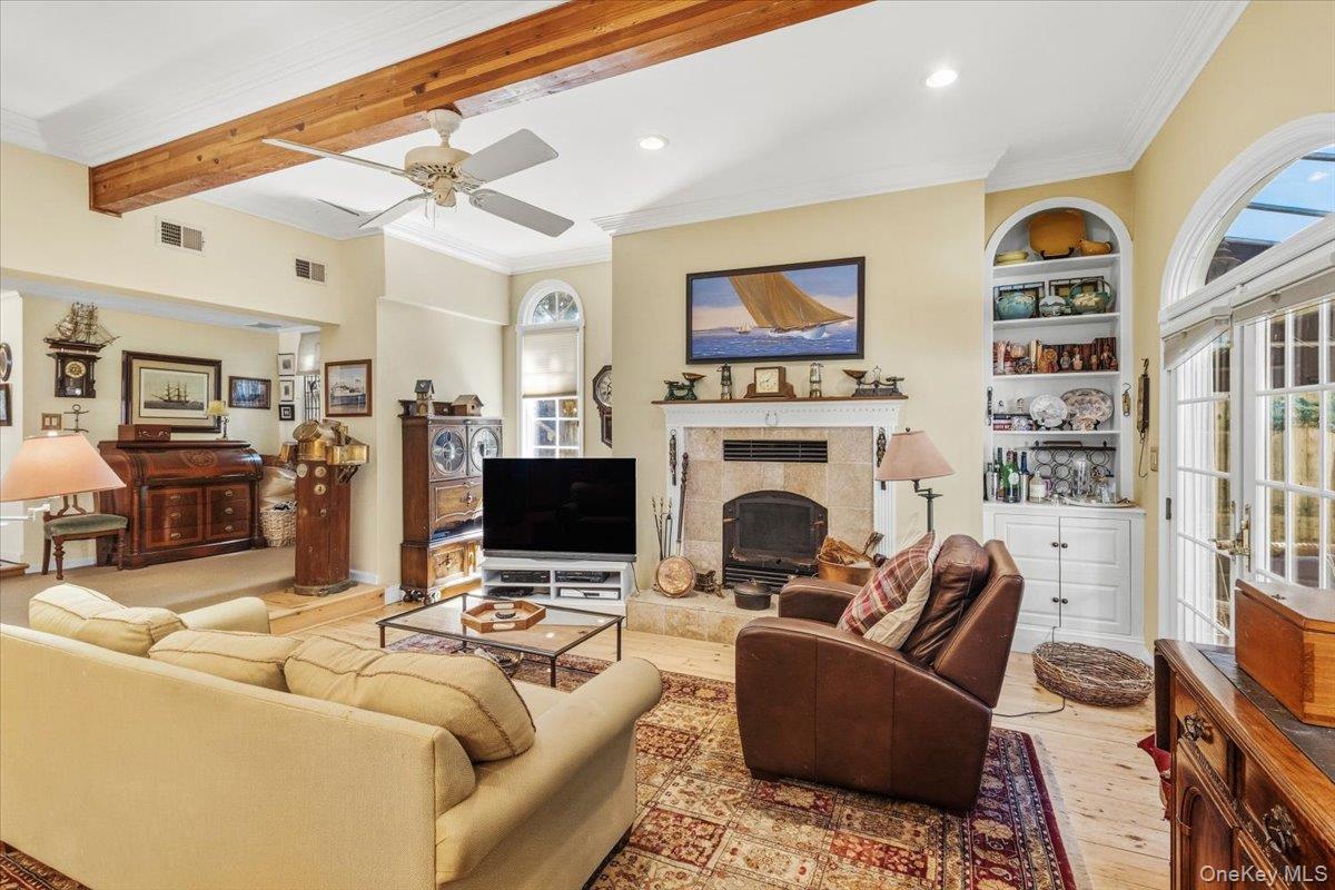16 Stuart Avenue, Babylon, NY 11702 — photo 3