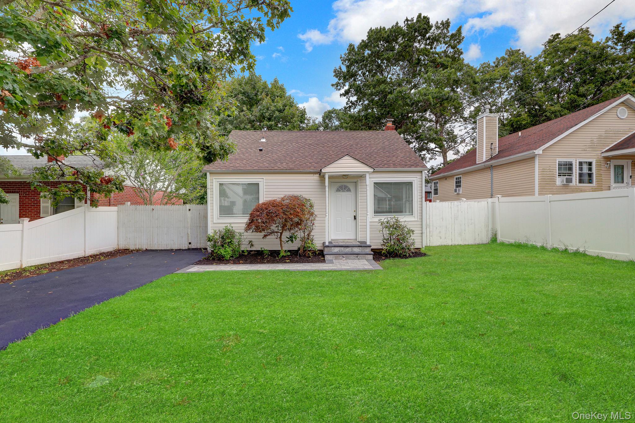 386 Tallwood Drive — photo