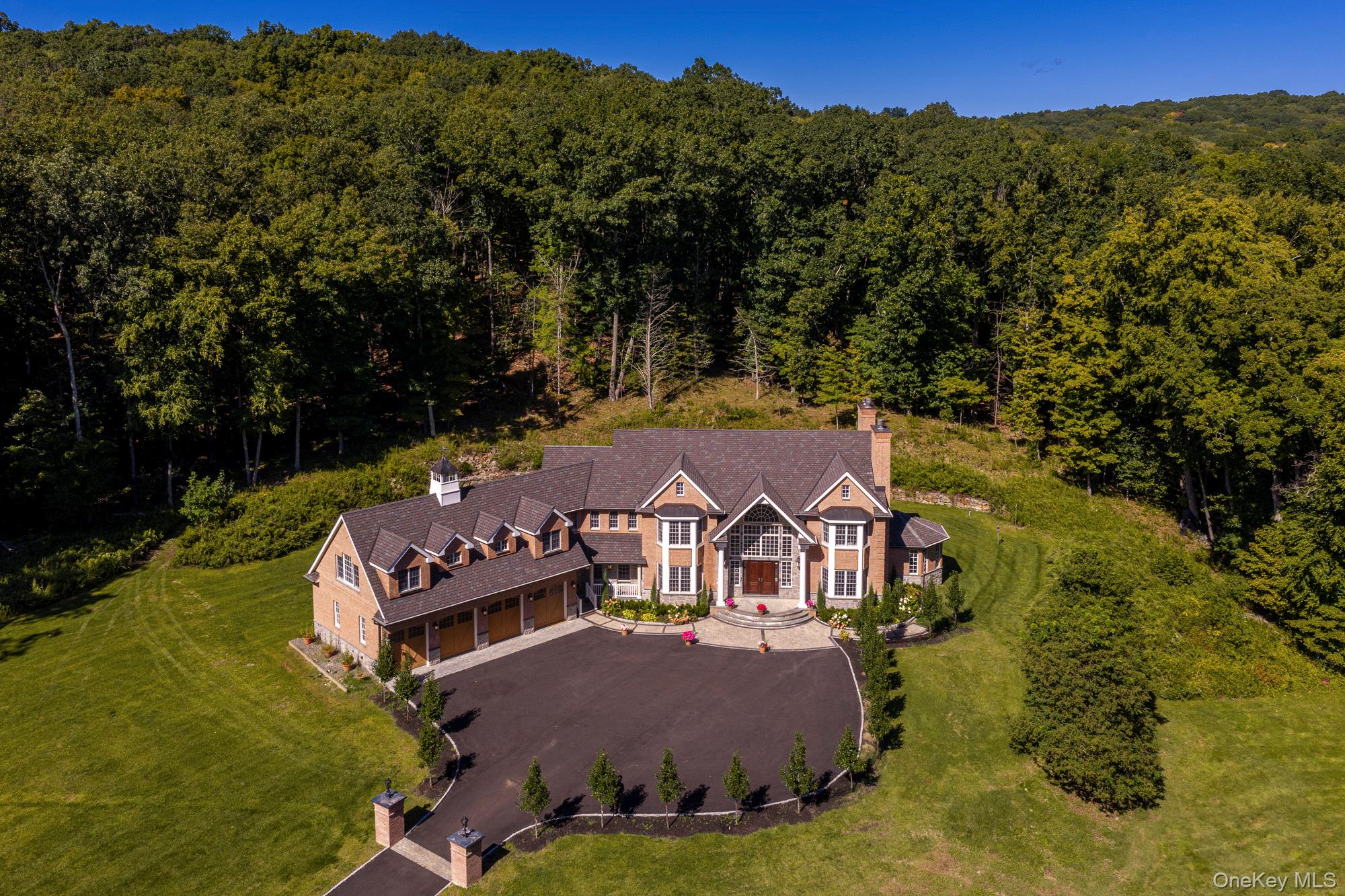 2649 Amawalk Road — photo