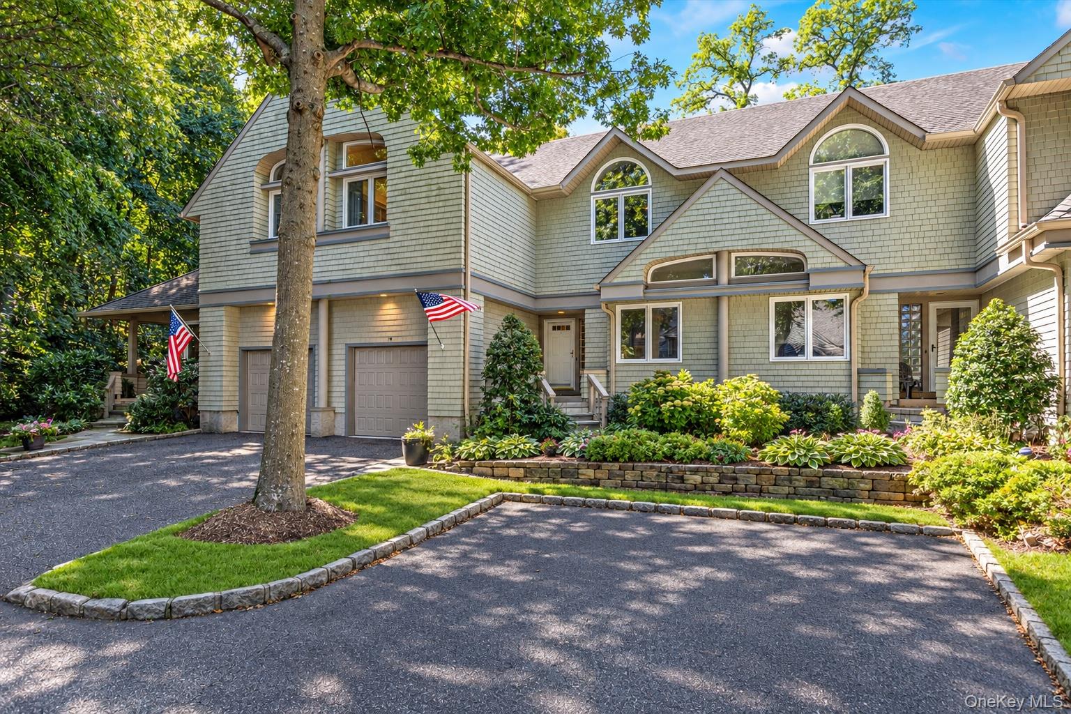 14 Insbrook Court — photo