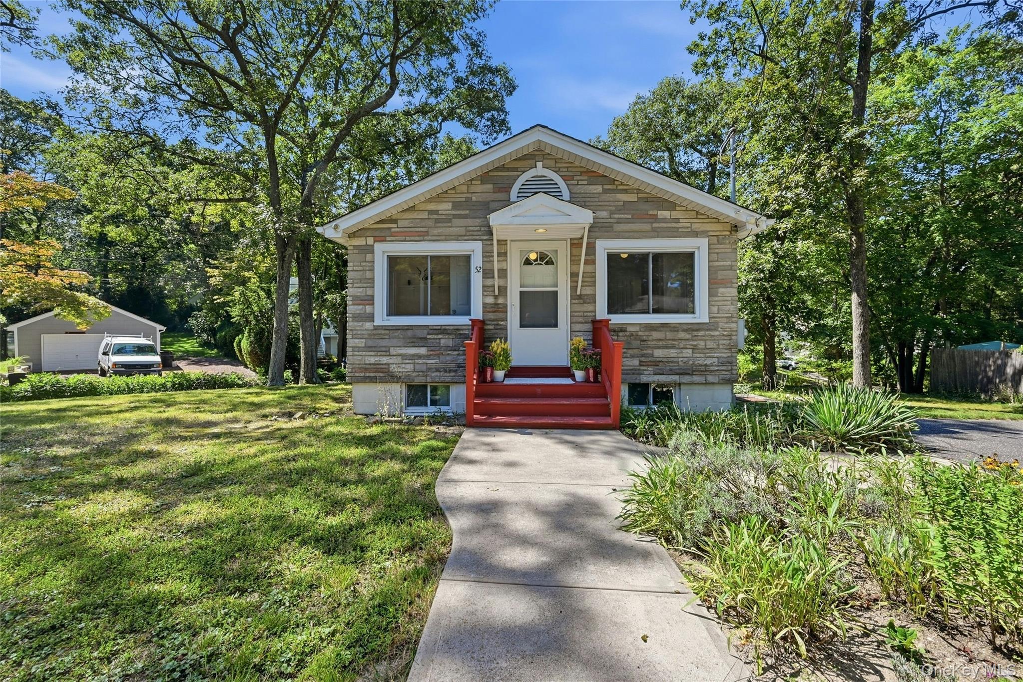 52 Valley Drive — photo