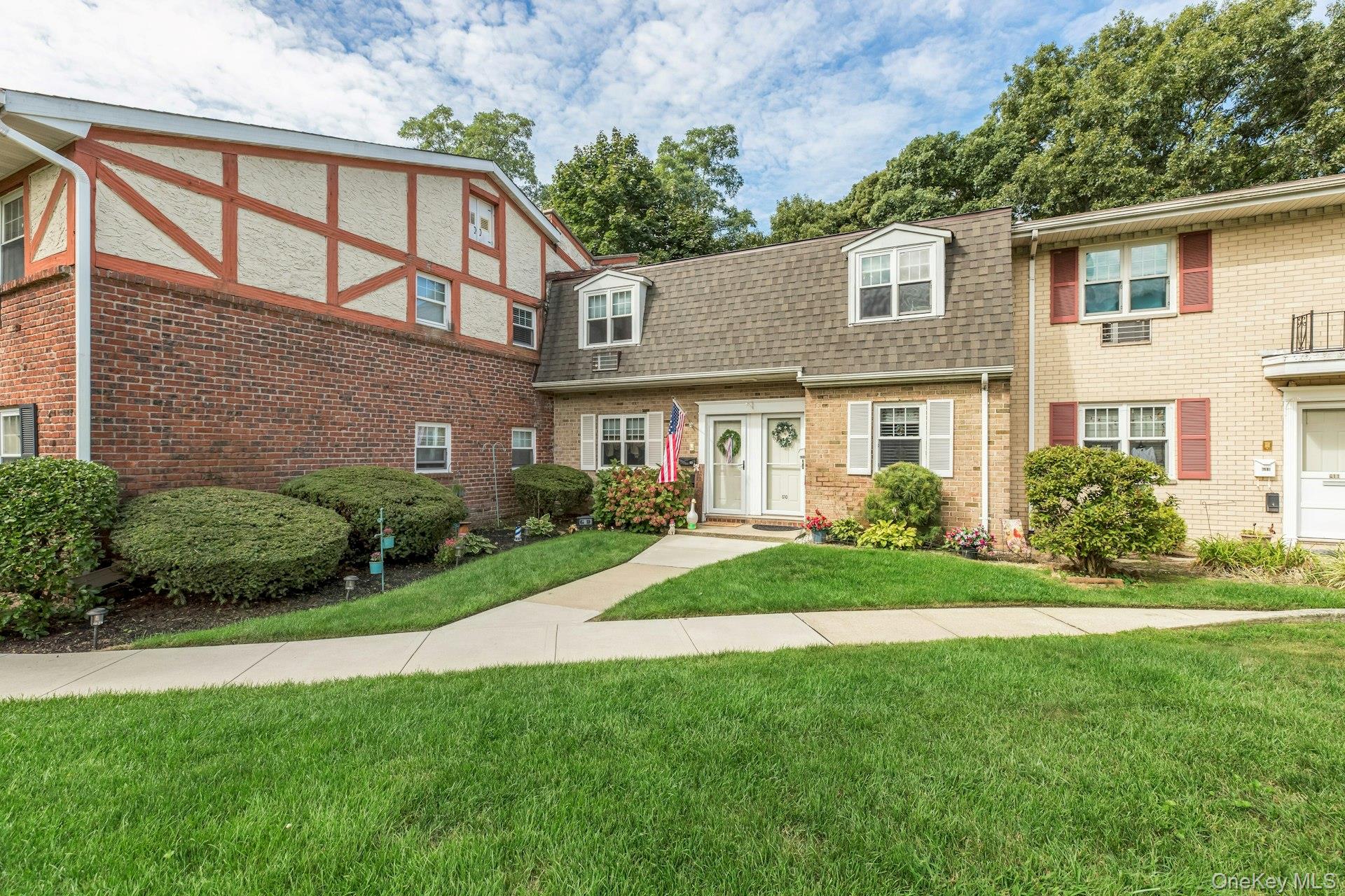 21 Glen Hollow Drive G9 — photo