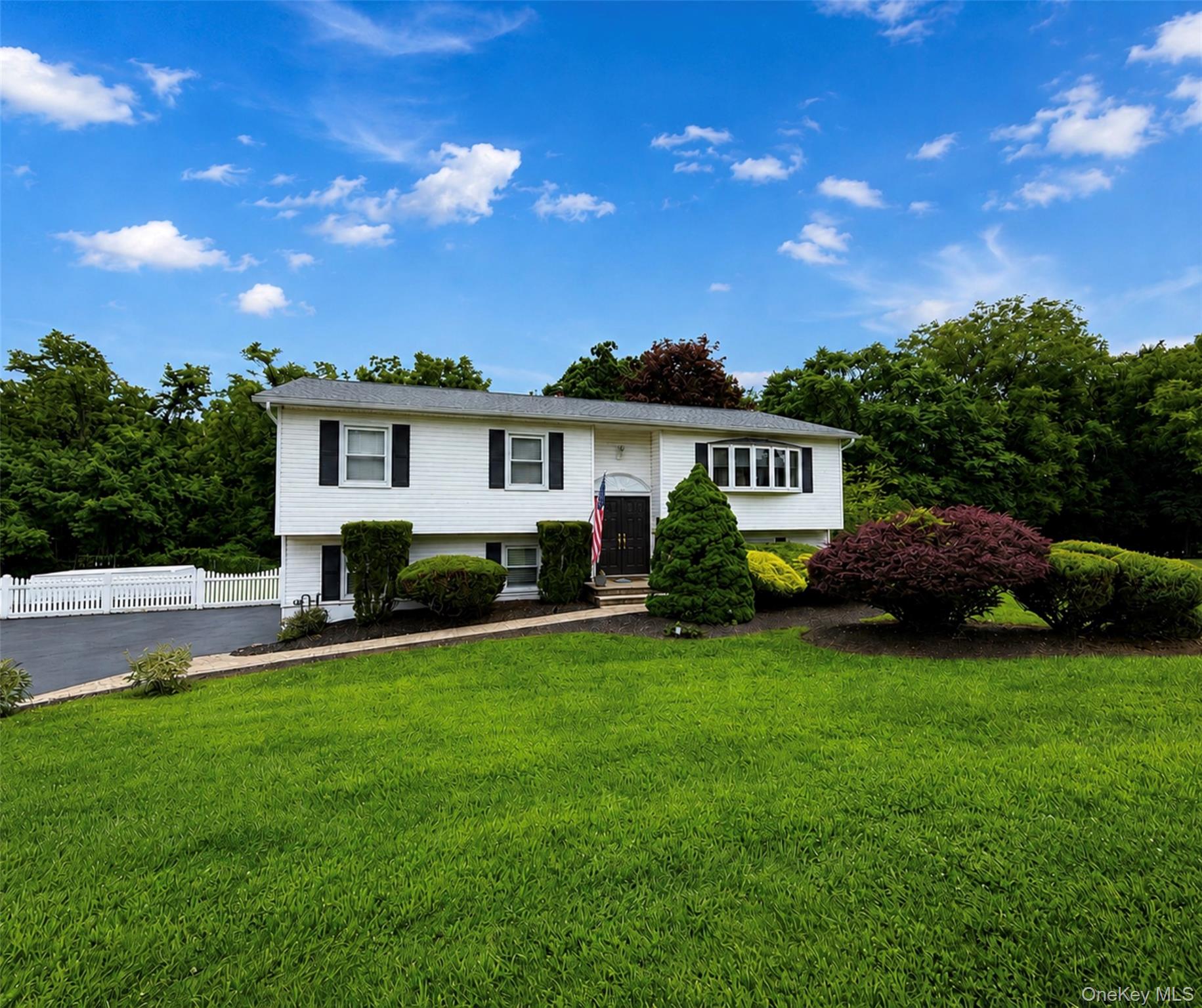 5 Pine Drive — photo