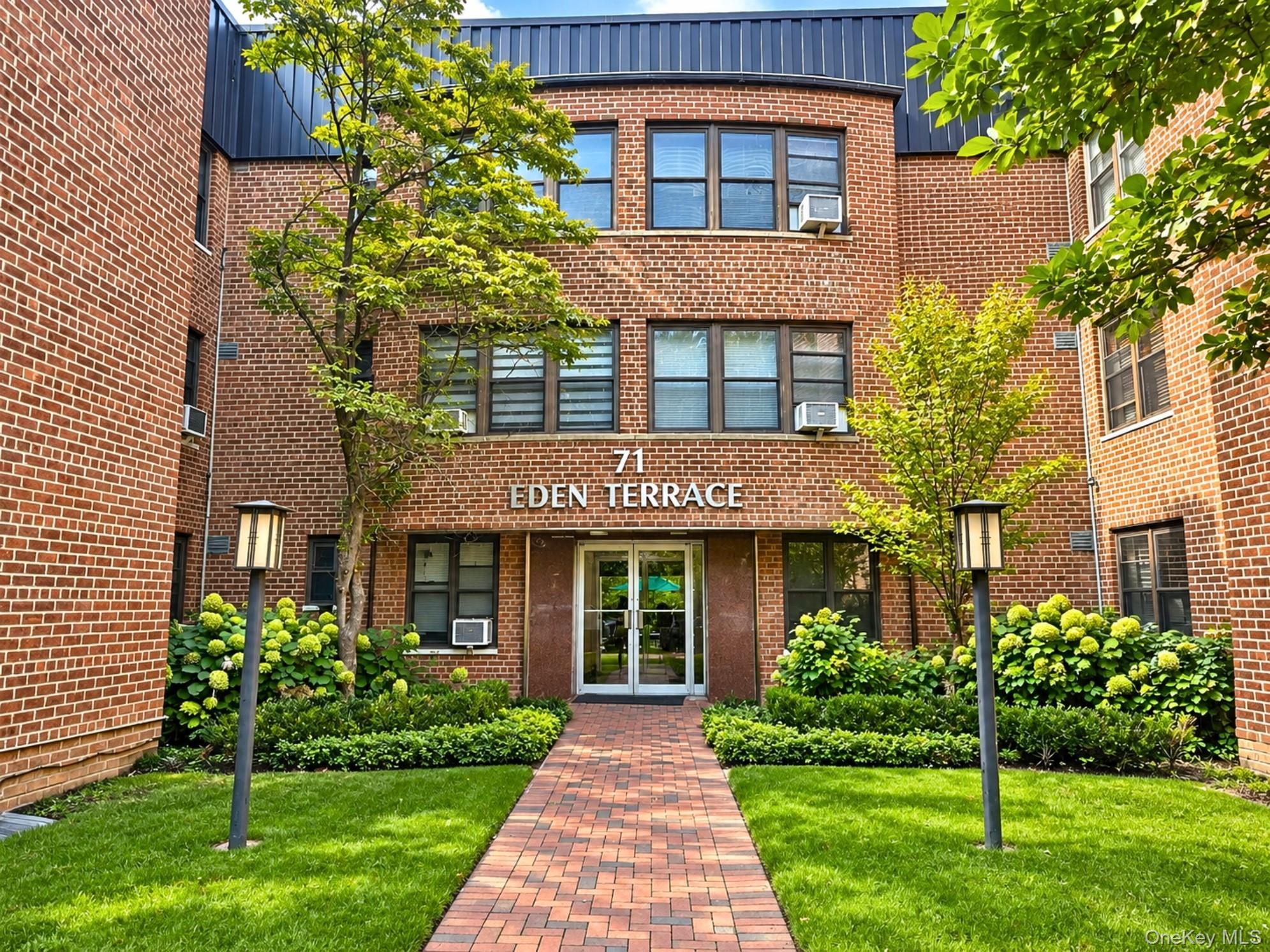 71 Grace Avenue 1L — photo