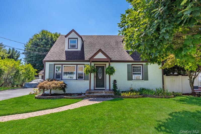 22 Maple Drive — photo