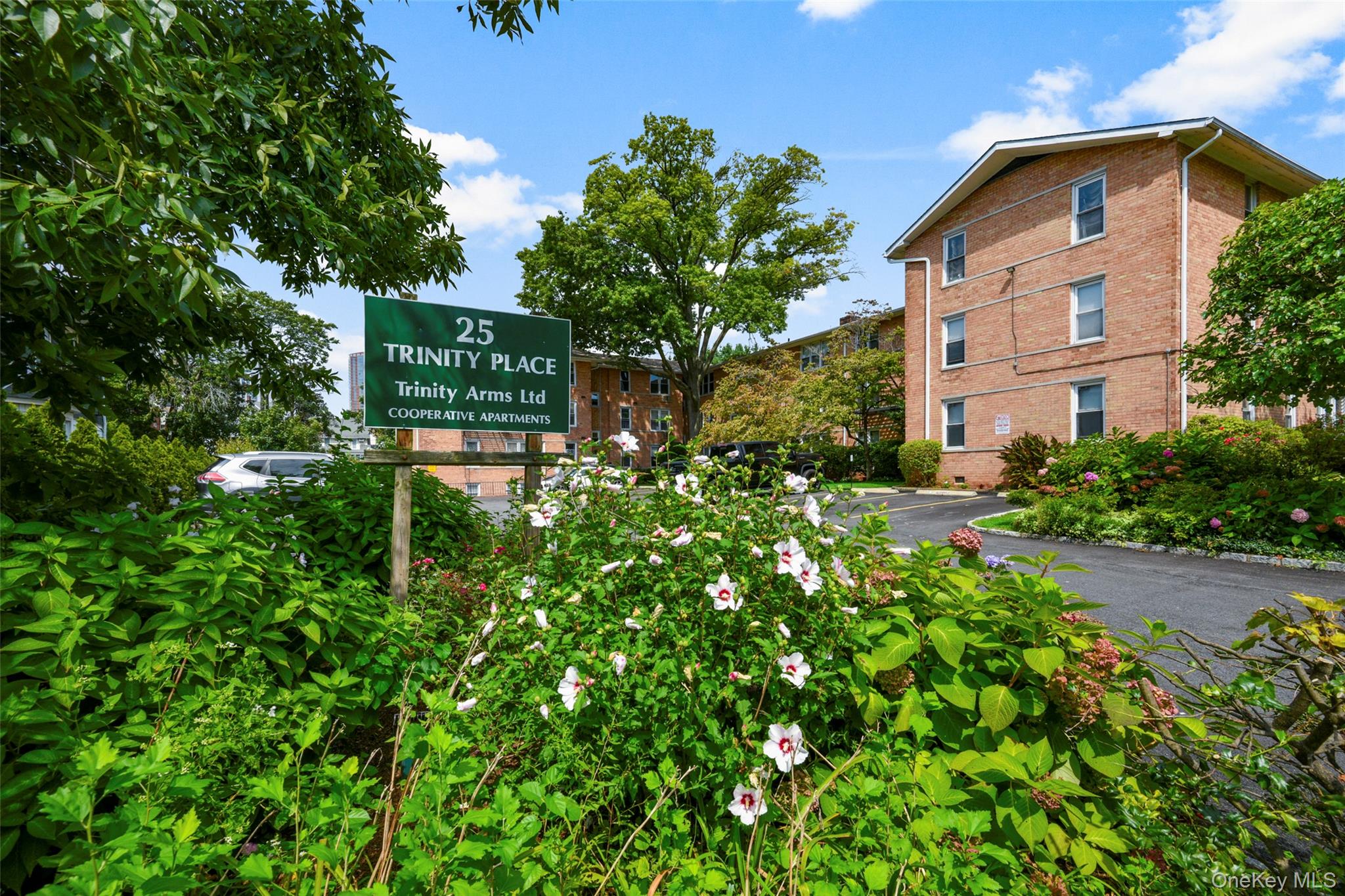 25 Trinity Place 3K — photo