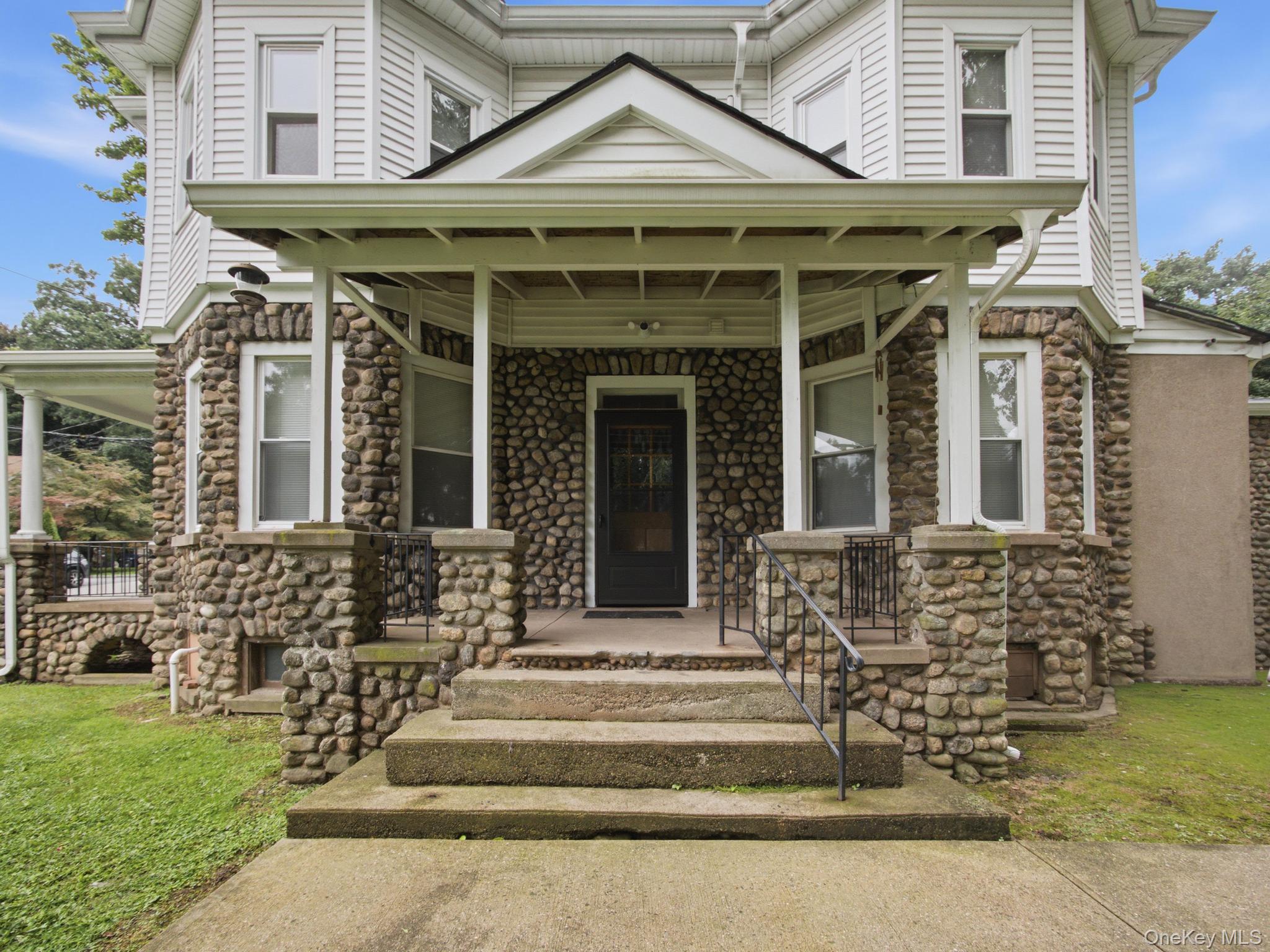 9 Cottage Avenue 1 — photo