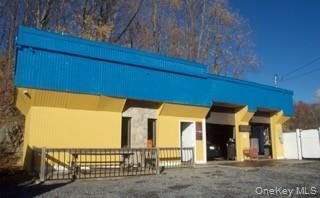 3945 US Highway 9W — photo