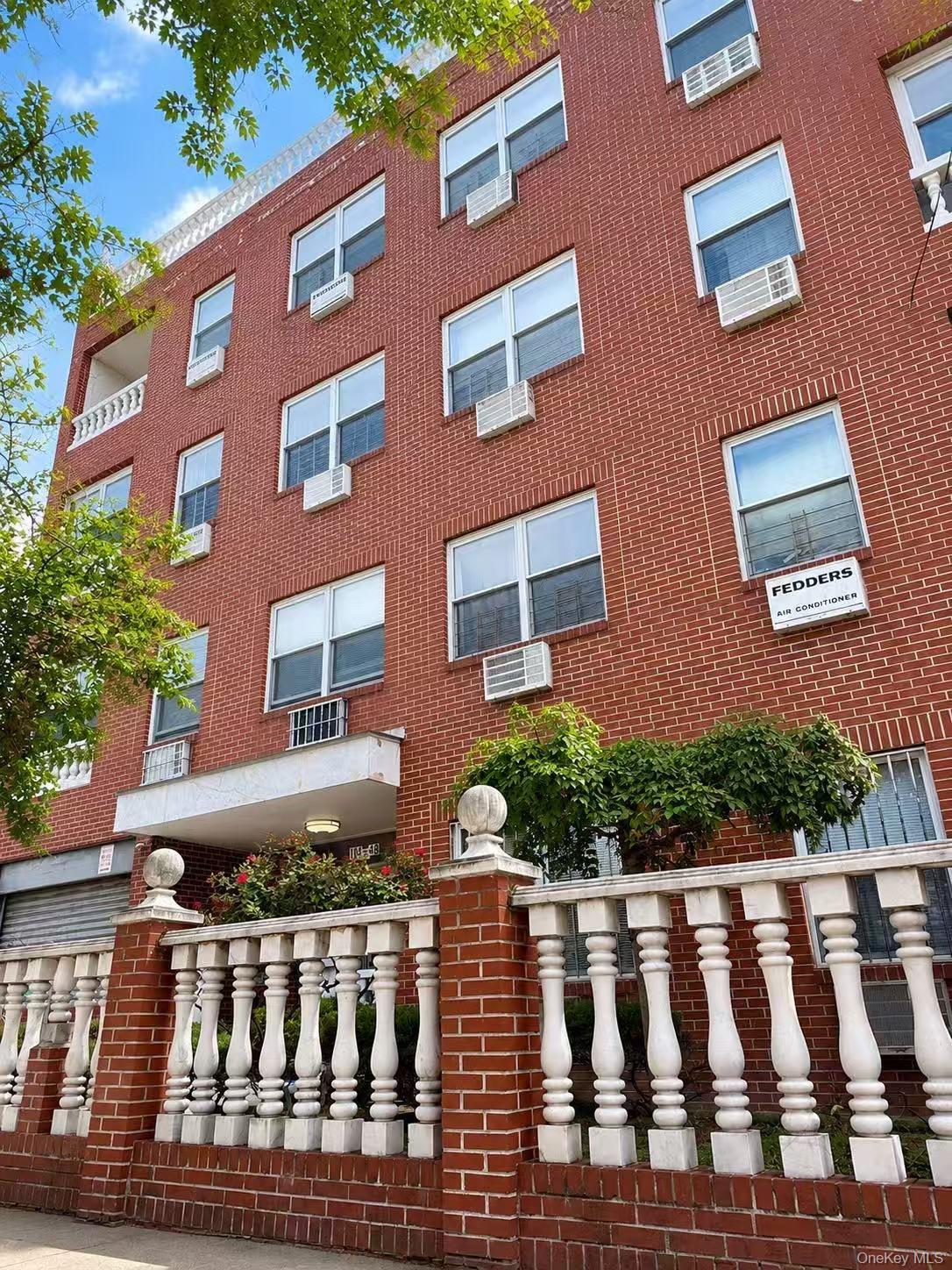 104-48 37th Drive Unit 4D — photo