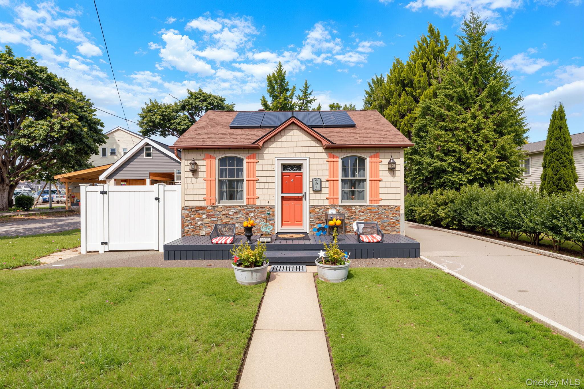 23 Dewey Place — photo