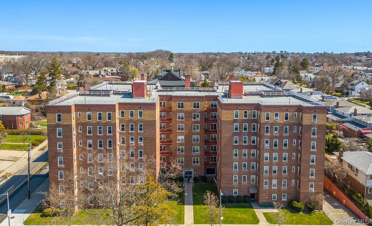 30-11 Parsons Boulevard 5a — photo