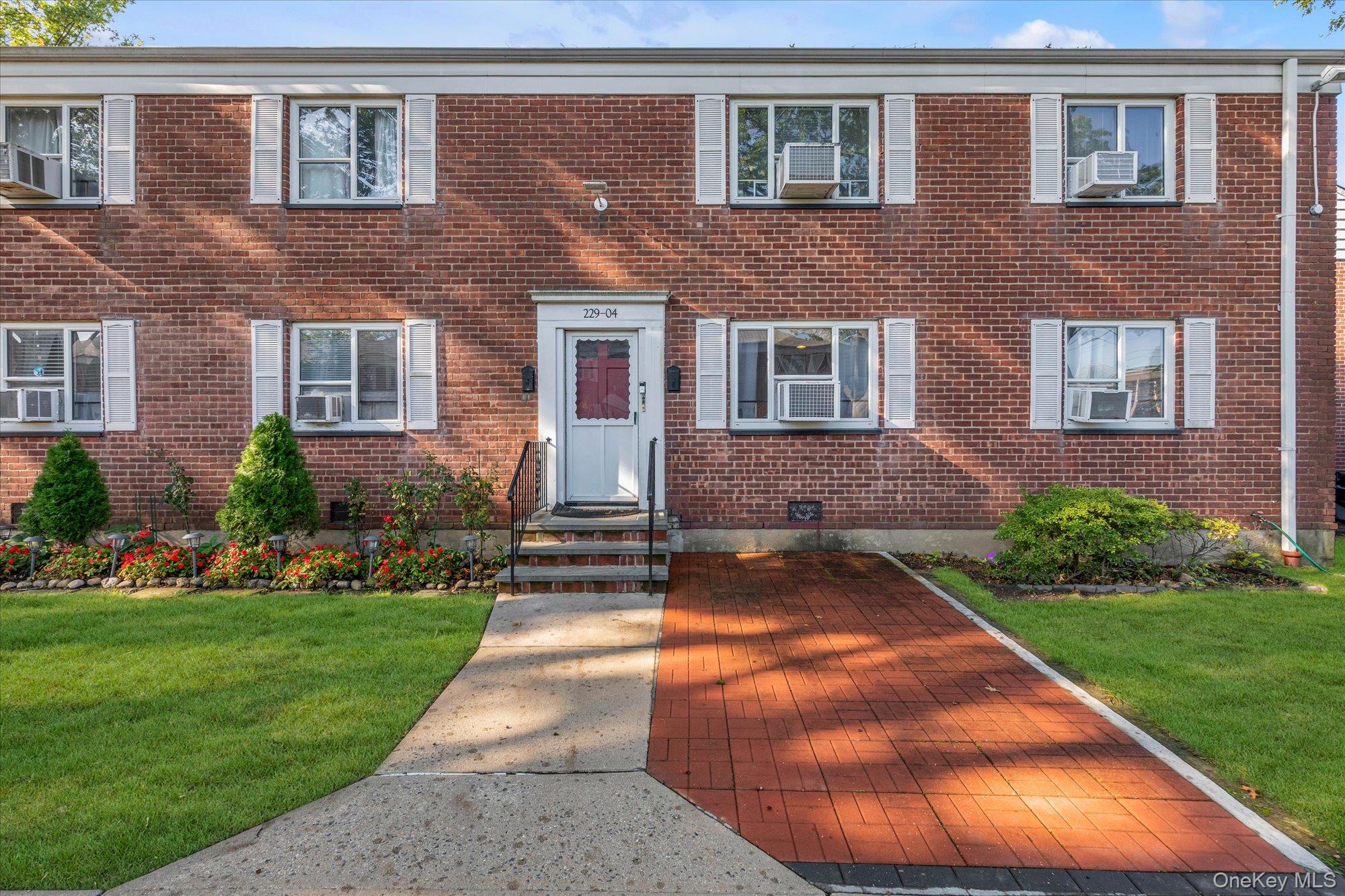 229-04 Hillside Avenue 1st Floor — photo